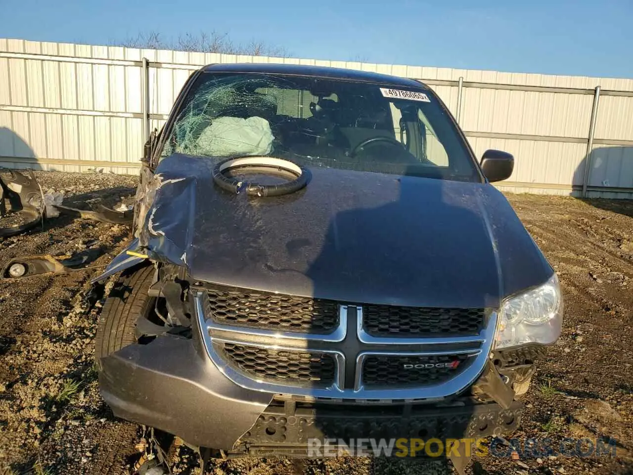 5 Photograph of a damaged car 2C4RDGBG5LR231758 DODGE CARAVAN 2020