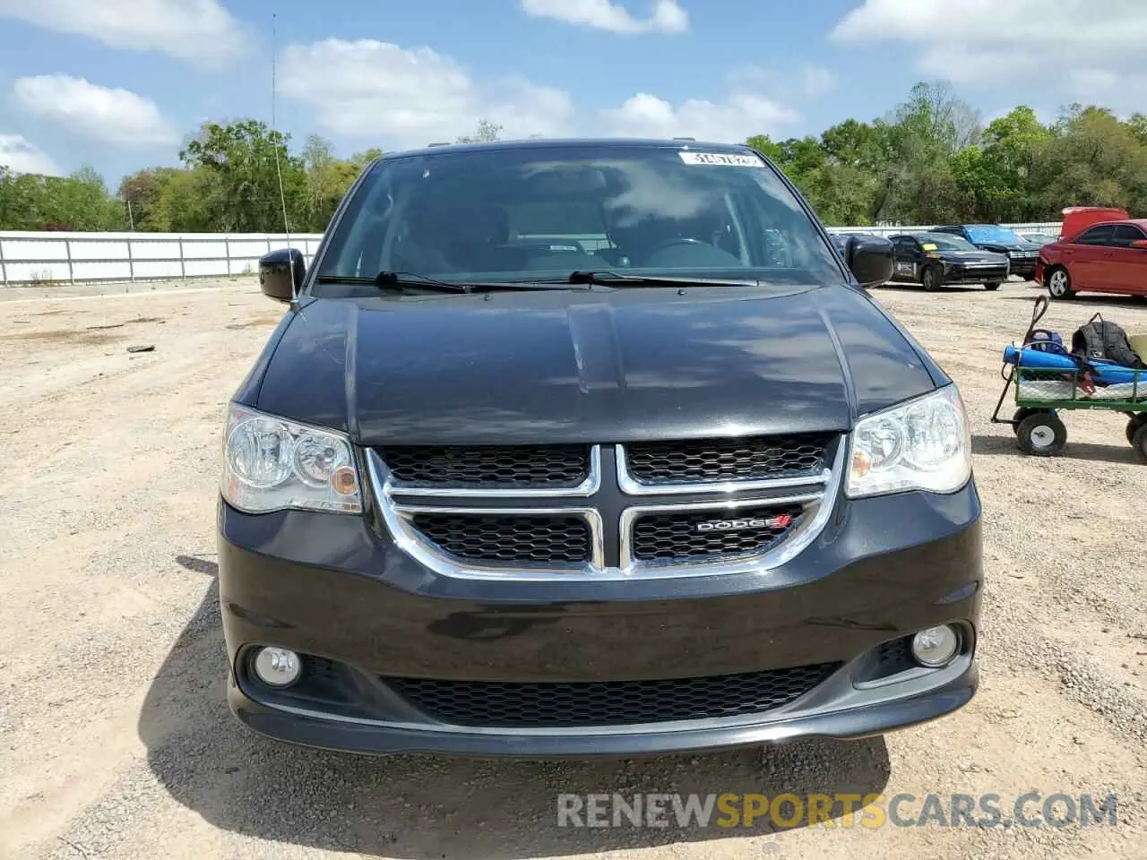 5 Photograph of a damaged car 2C4RDGCG2LR194781 DODGE CARAVAN 2020