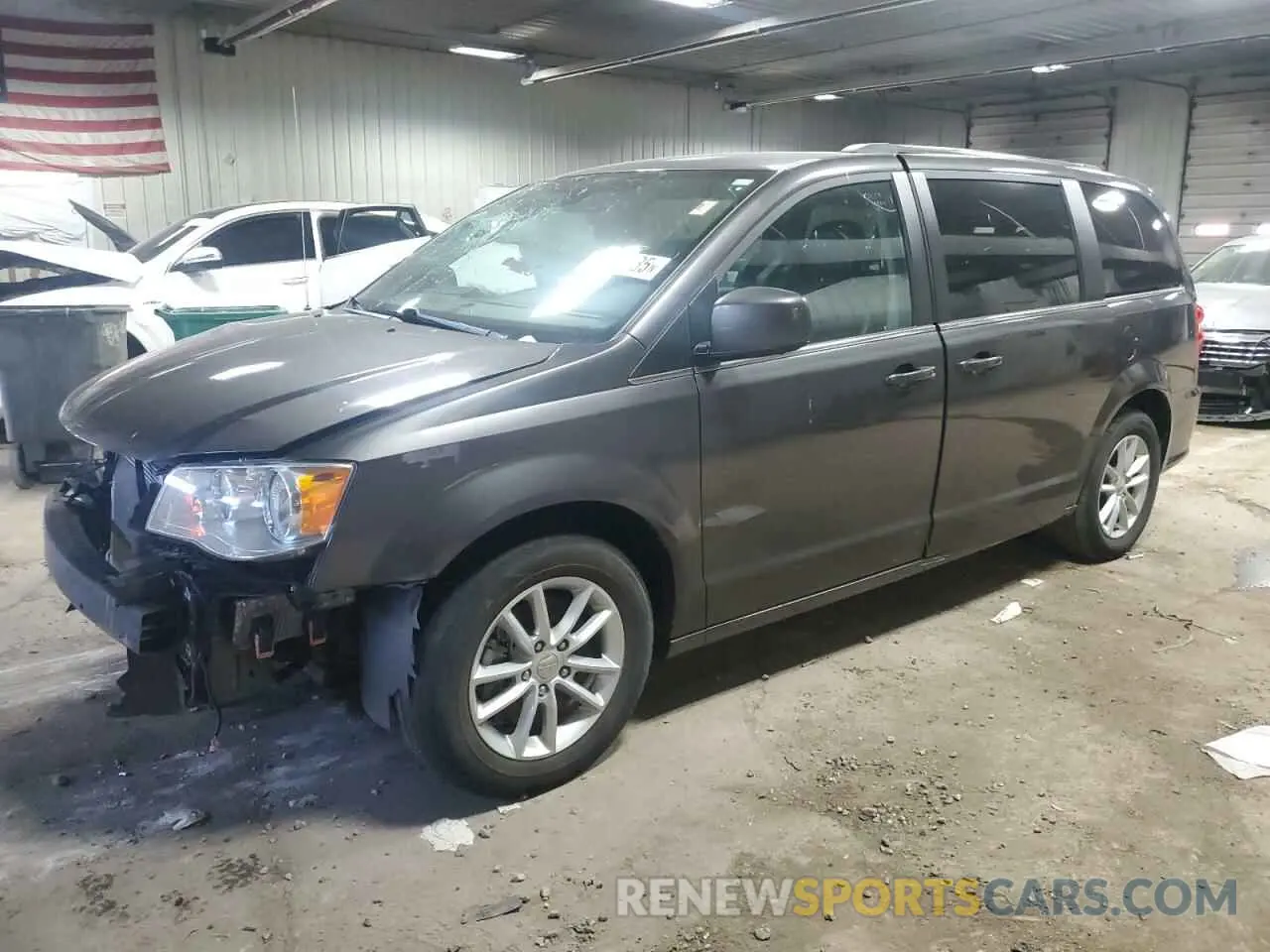 1 Photograph of a damaged car 2C4RDGCG3LR153947 DODGE CARAVAN 2020