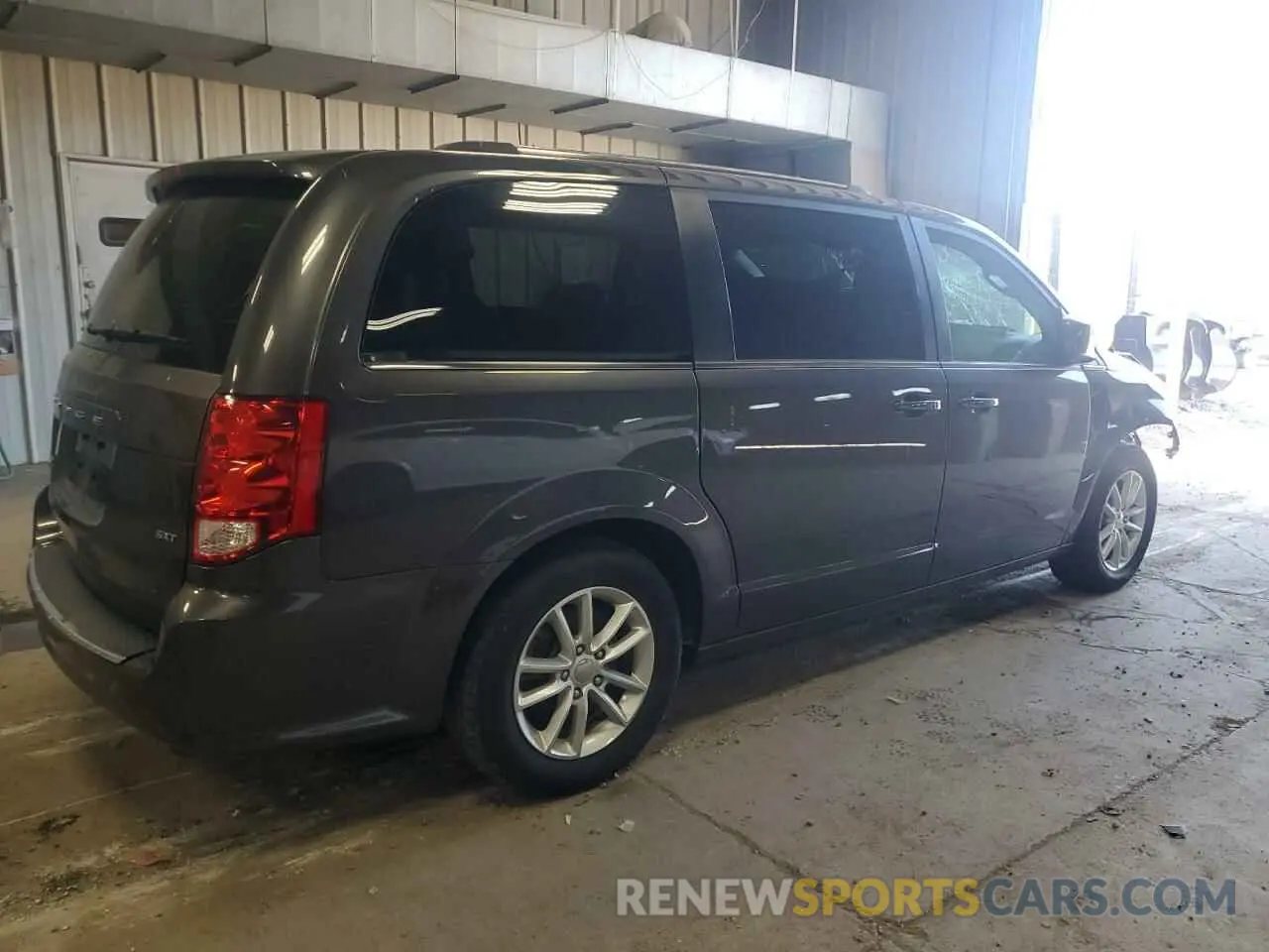 3 Photograph of a damaged car 2C4RDGCG3LR153947 DODGE CARAVAN 2020