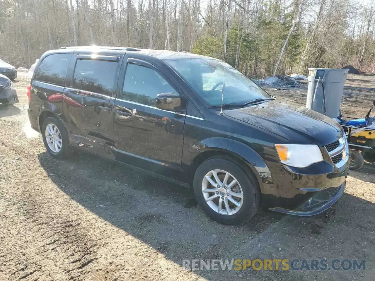 4 Photograph of a damaged car 2C4RDGCG3LR244863 DODGE CARAVAN 2020