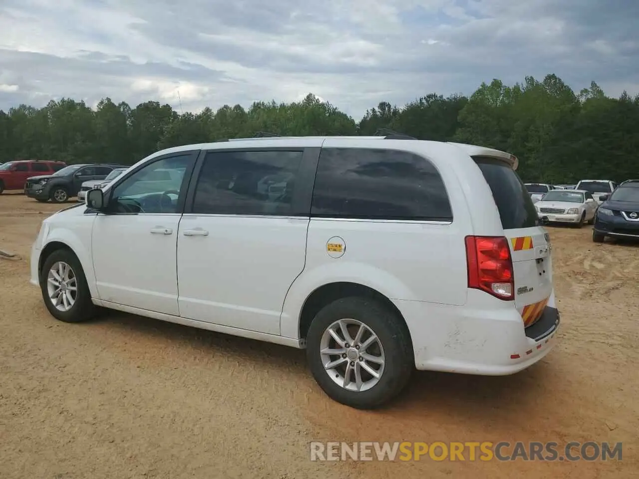 2 Photograph of a damaged car 2C4RDGCG8LR215150 DODGE CARAVAN 2020