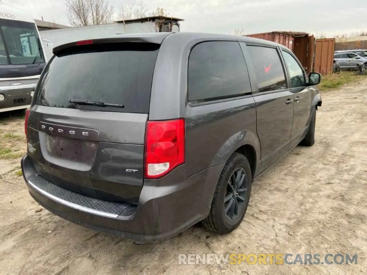 4 Photograph of a damaged car 2C4RDGEG9LR208186 DODGE CARAVAN 2020