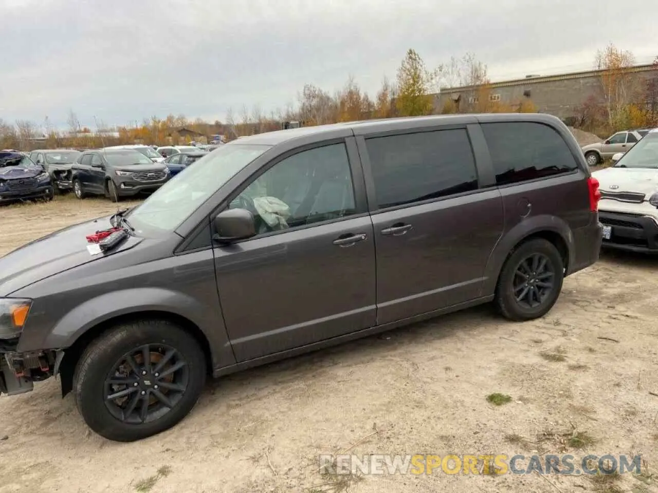 9 Photograph of a damaged car 2C4RDGEG9LR208186 DODGE CARAVAN 2020