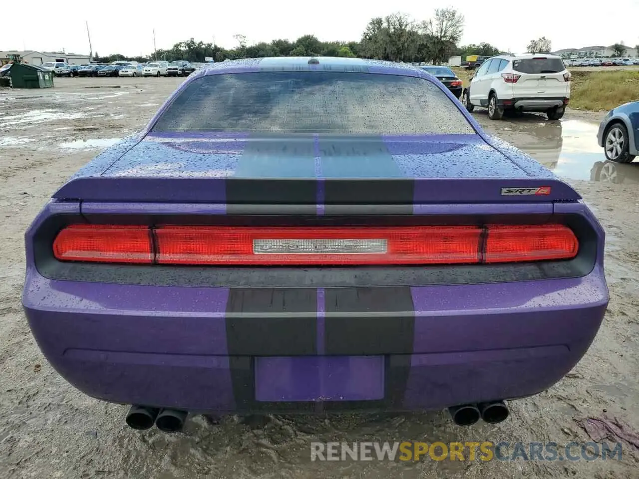 6 Photograph of a damaged car 2C3CDYCJ6DH672221 DODGE CHALLENGER 2013