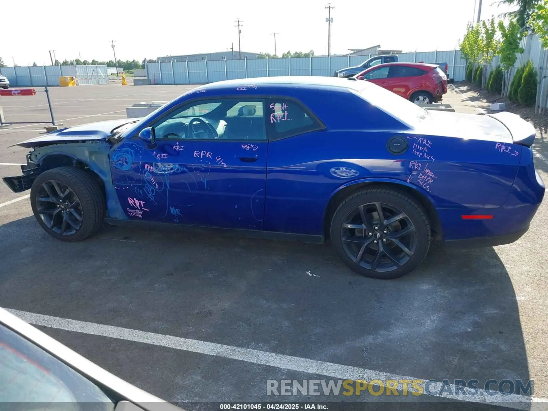 15 Photograph of a damaged car 2C3CDZAG0KH530232 DODGE CHALLENGER 2019