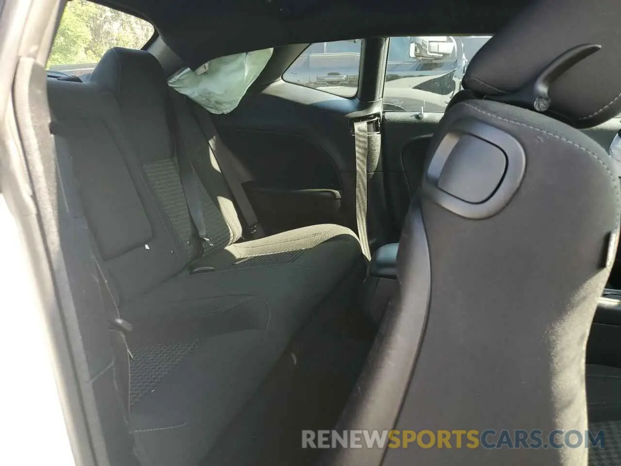 11 Photograph of a damaged car 2C3CDZAG0KH751765 DODGE CHALLENGER 2019
