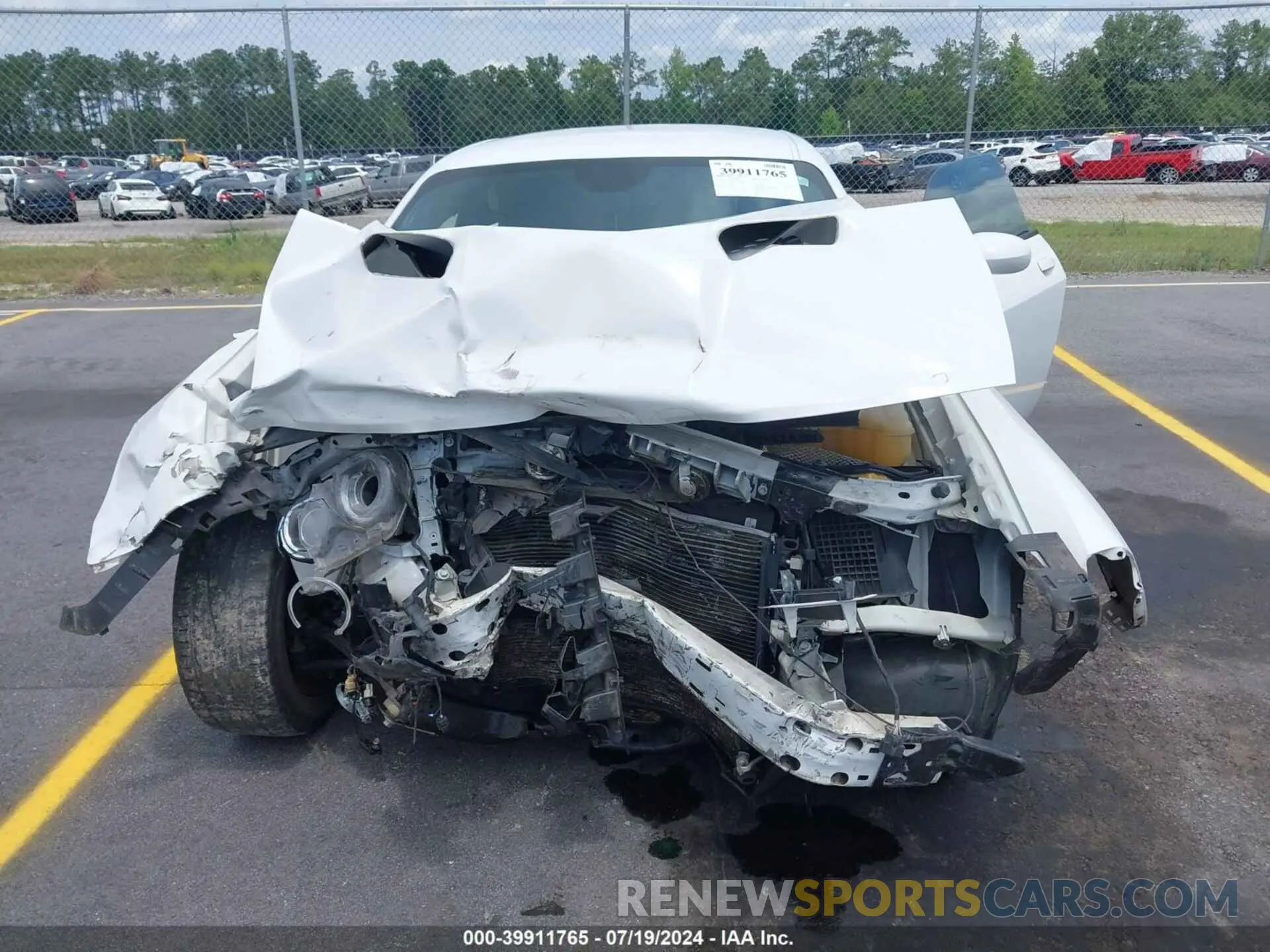 6 Photograph of a damaged car 2C3CDZAG1KH525010 DODGE CHALLENGER 2019
