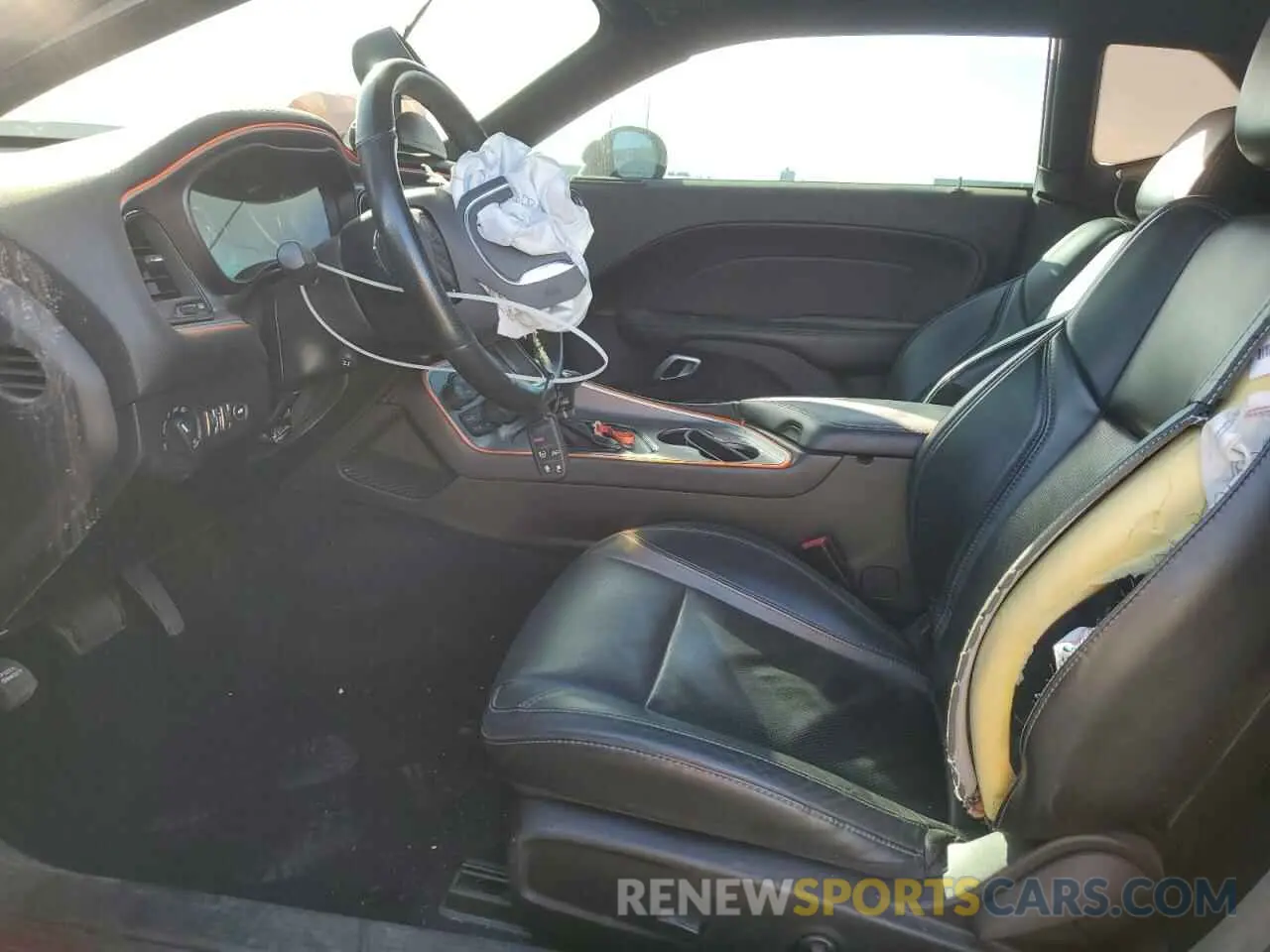 7 Photograph of a damaged car 2C3CDZAG1KH640044 DODGE CHALLENGER 2019