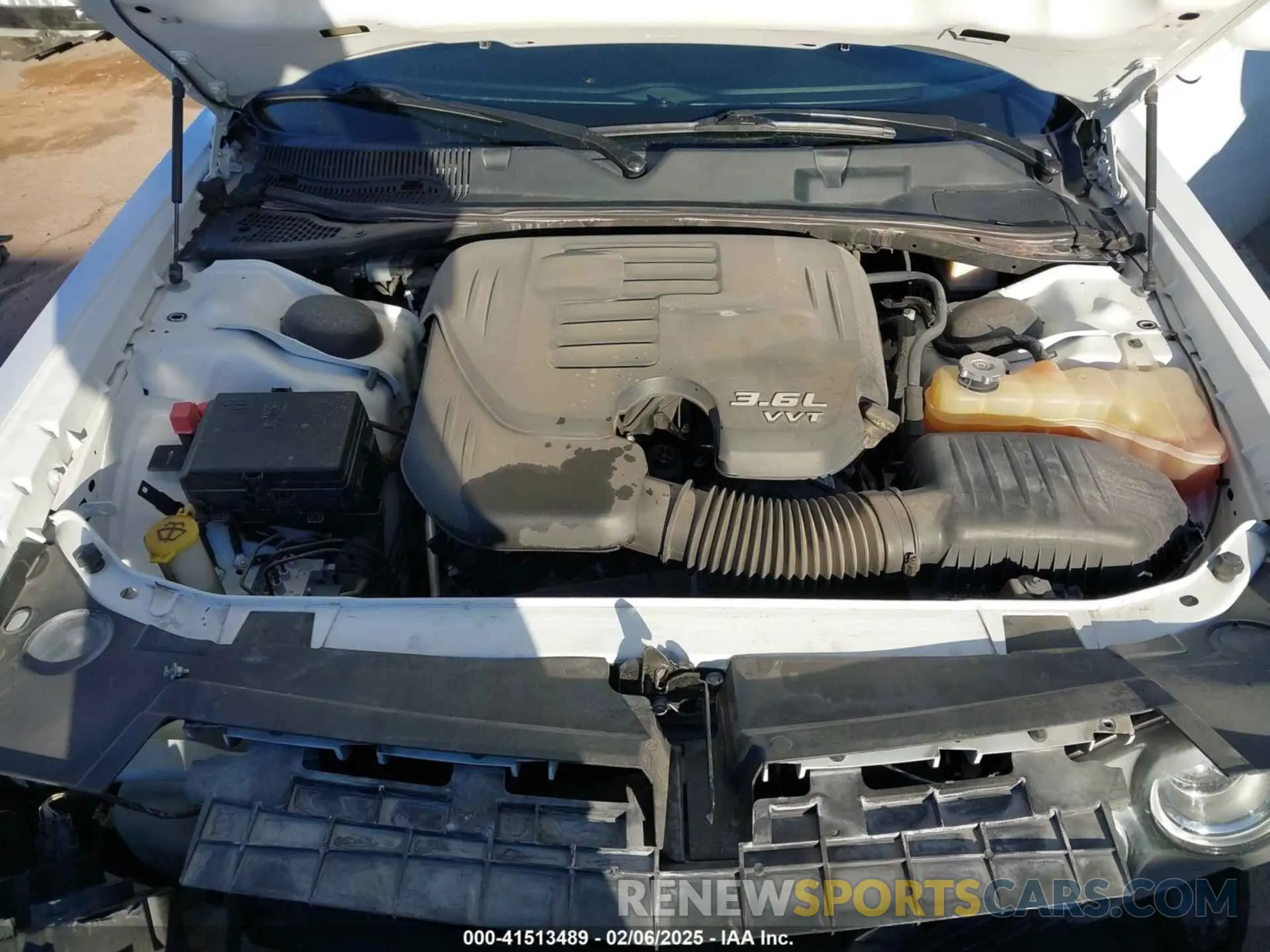 10 Photograph of a damaged car 2C3CDZAG2KH561708 DODGE CHALLENGER 2019
