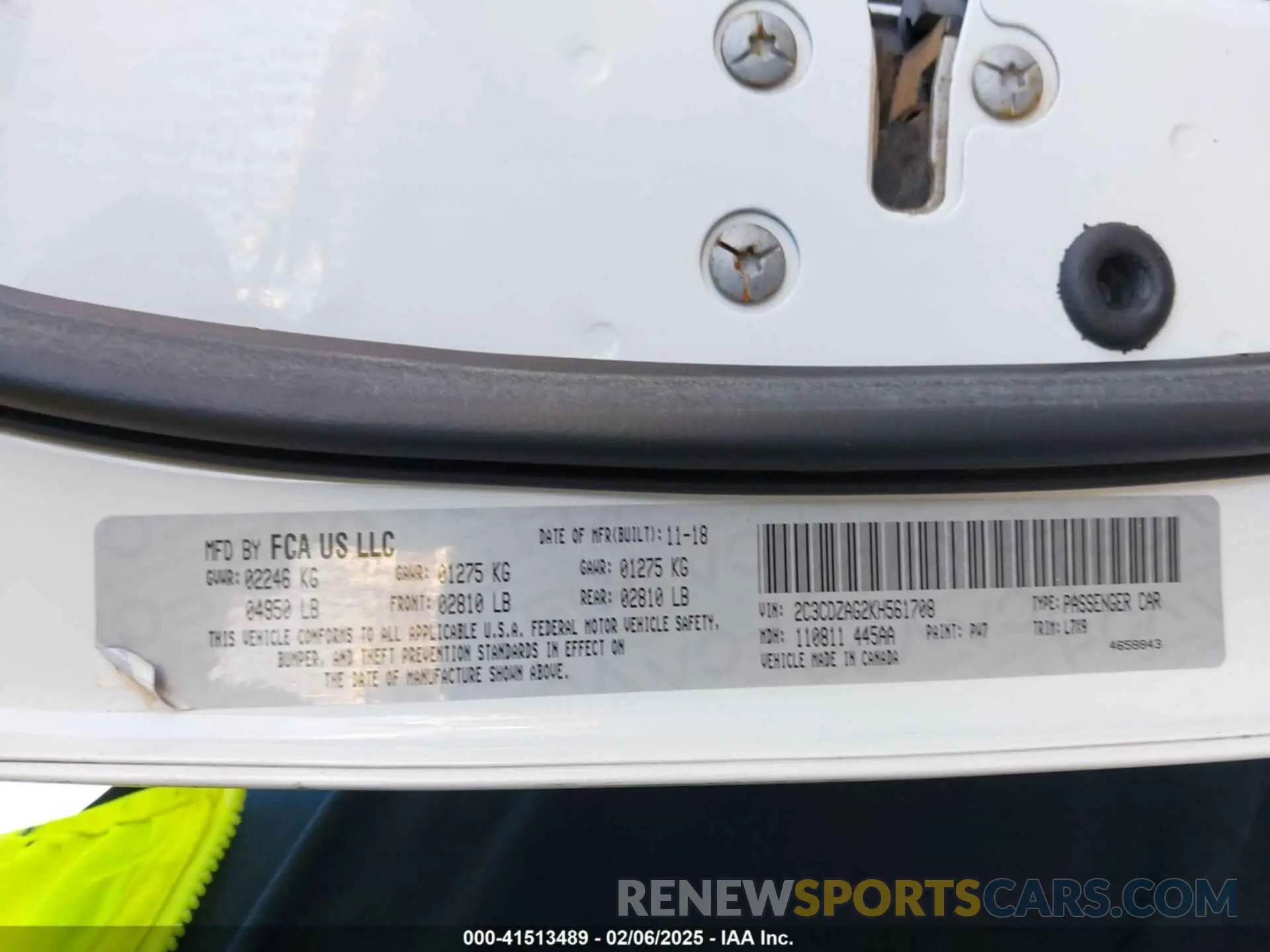 9 Photograph of a damaged car 2C3CDZAG2KH561708 DODGE CHALLENGER 2019