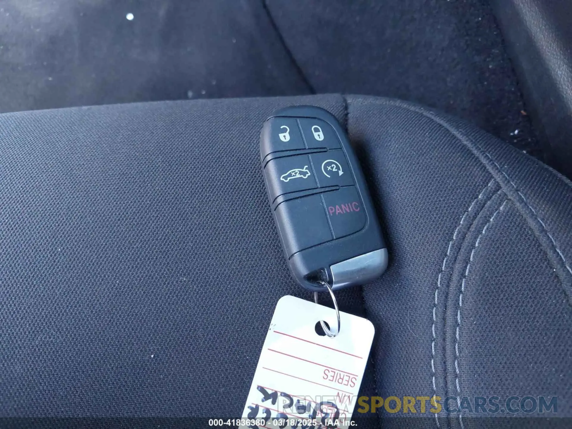 11 Photograph of a damaged car 2C3CDZAG2KH735616 DODGE CHALLENGER 2019