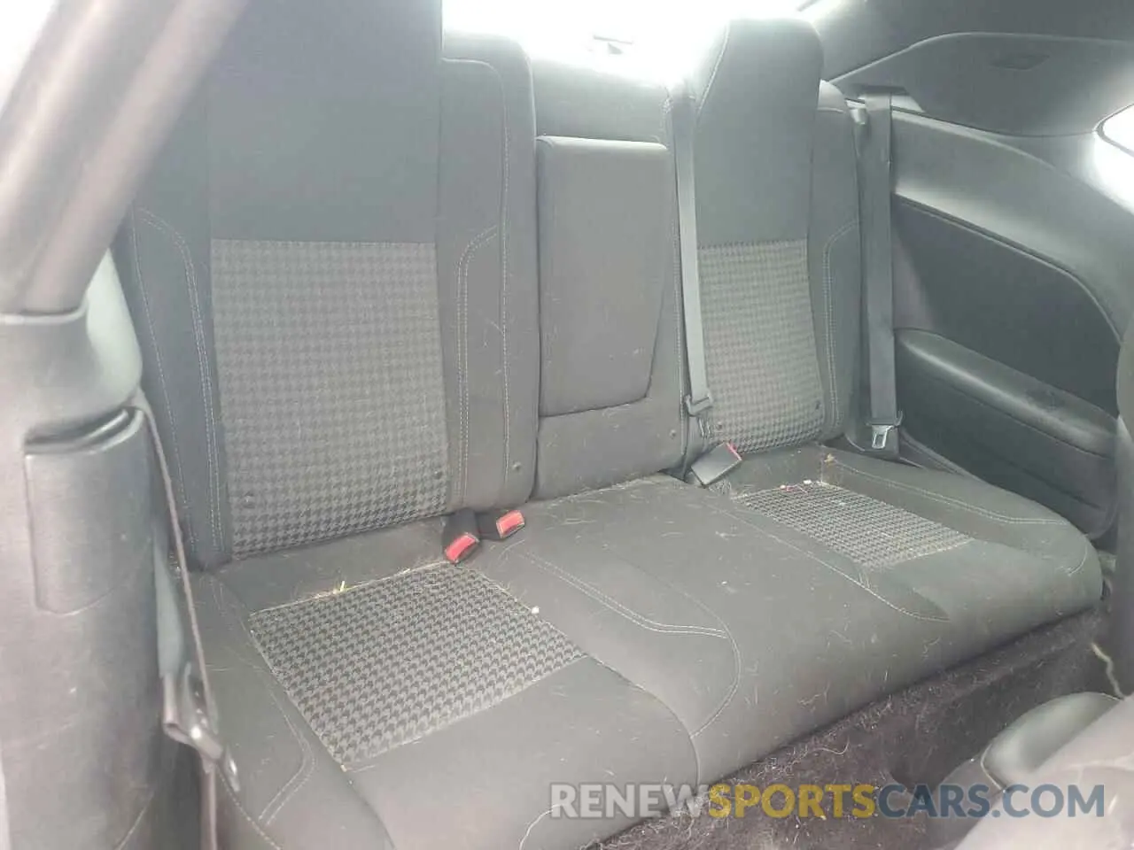 10 Photograph of a damaged car 2C3CDZAG3KH551866 DODGE CHALLENGER 2019