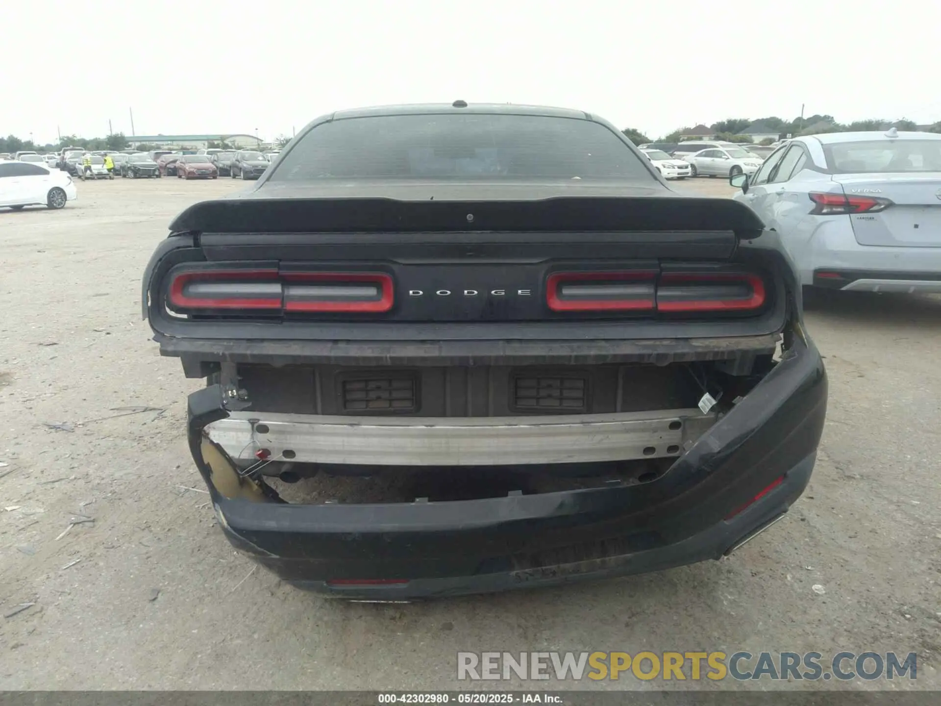16 Photograph of a damaged car 2C3CDZAG3KH616263 DODGE CHALLENGER 2019