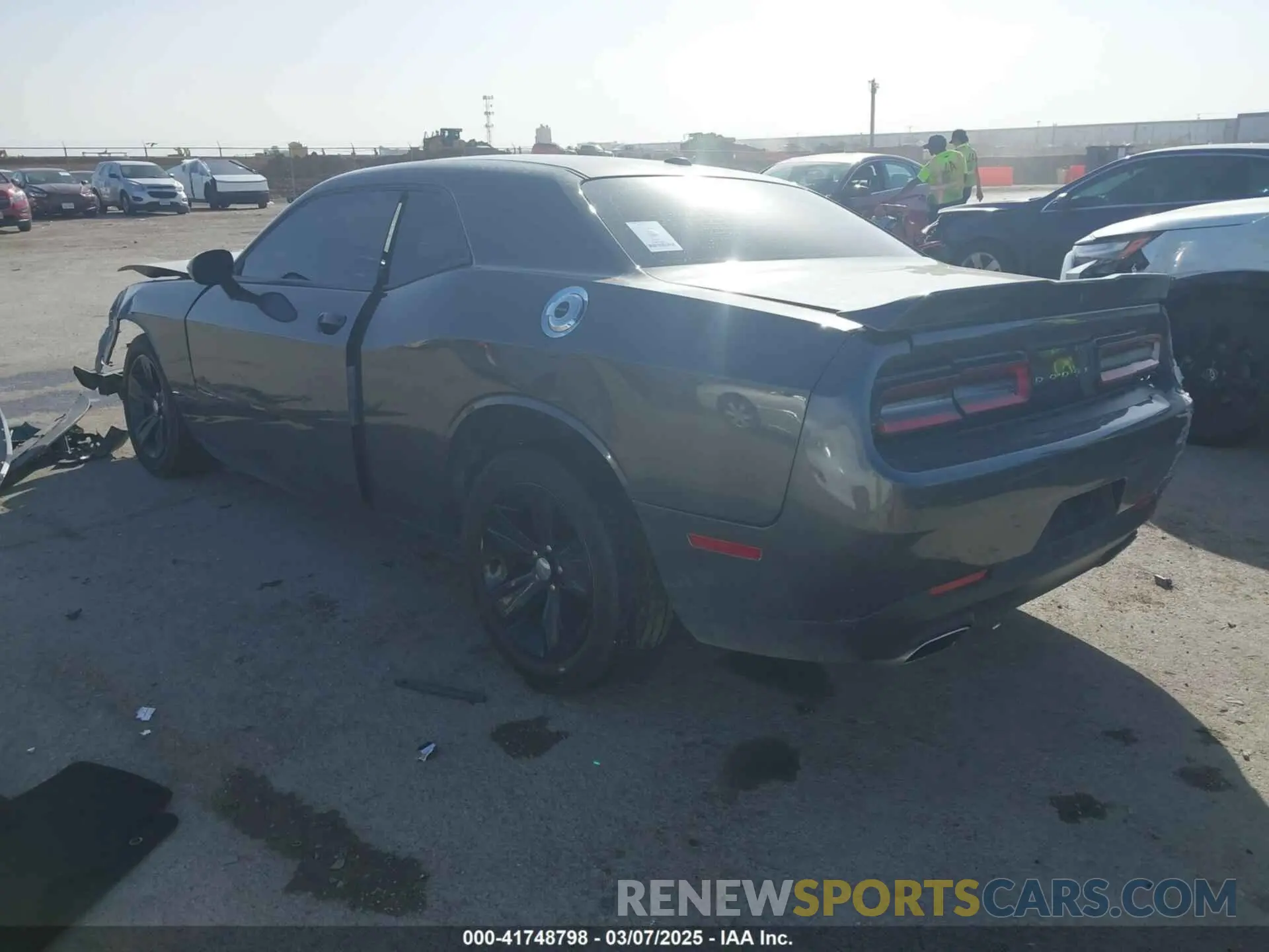 3 Фотография поврежденного автомобиля 2C3CDZAG3KH668752 DODGE CHALLENGER 2019