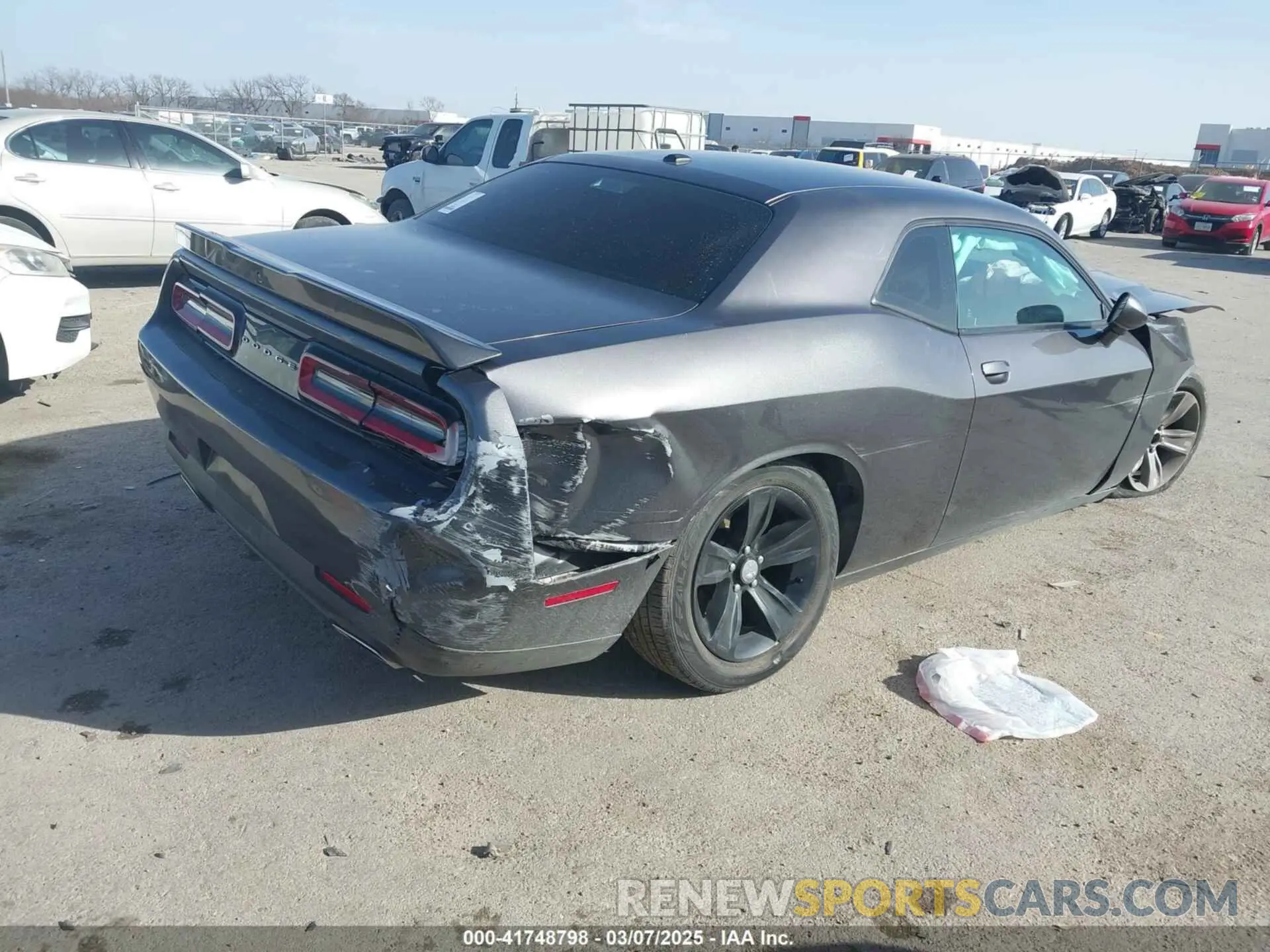 4 Фотография поврежденного автомобиля 2C3CDZAG3KH668752 DODGE CHALLENGER 2019