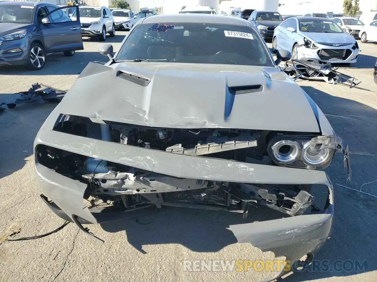 5 Photograph of a damaged car 2C3CDZAG3KH669688 DODGE CHALLENGER 2019