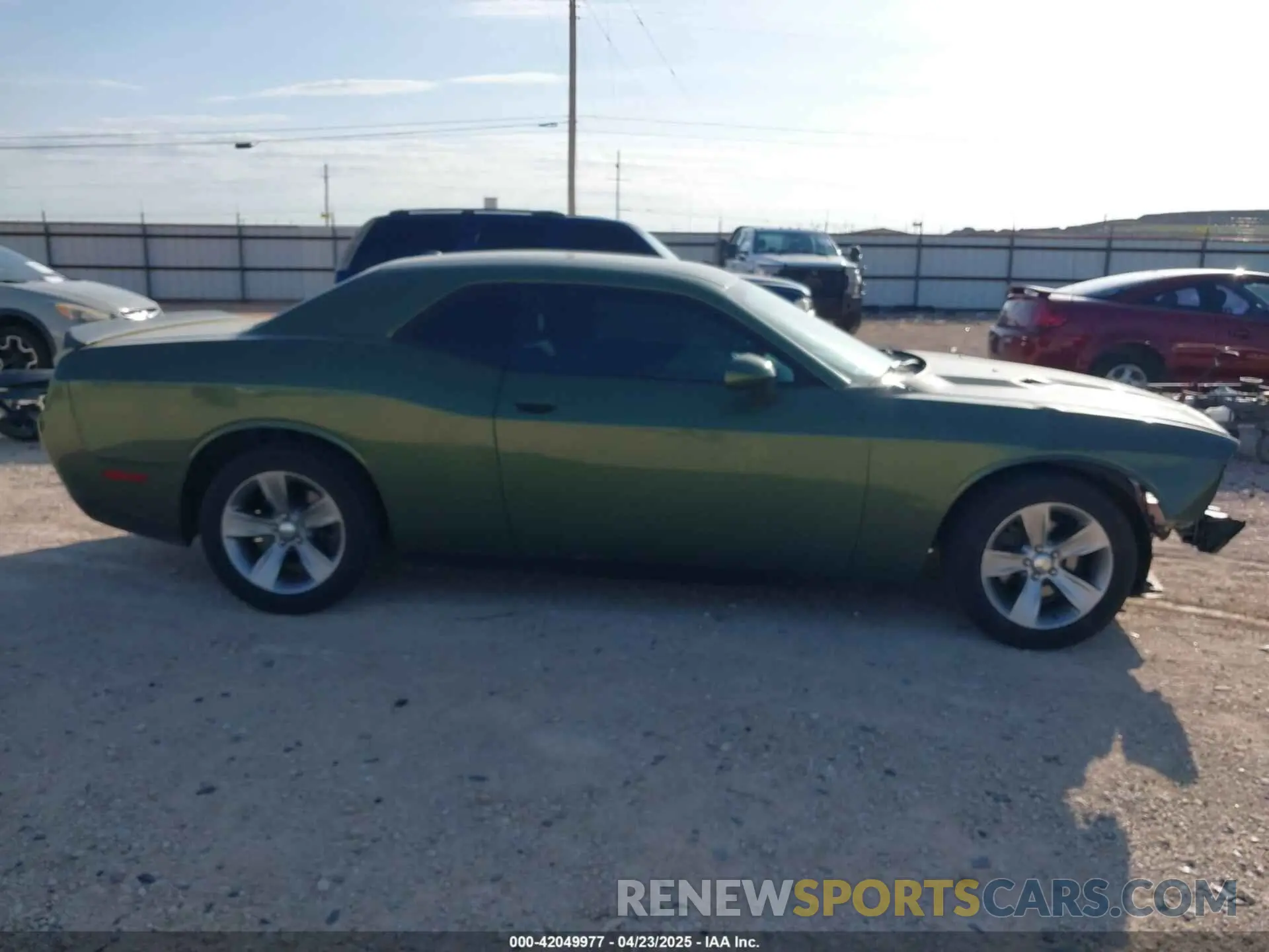 14 Photograph of a damaged car 2C3CDZAG3KH752280 DODGE CHALLENGER 2019