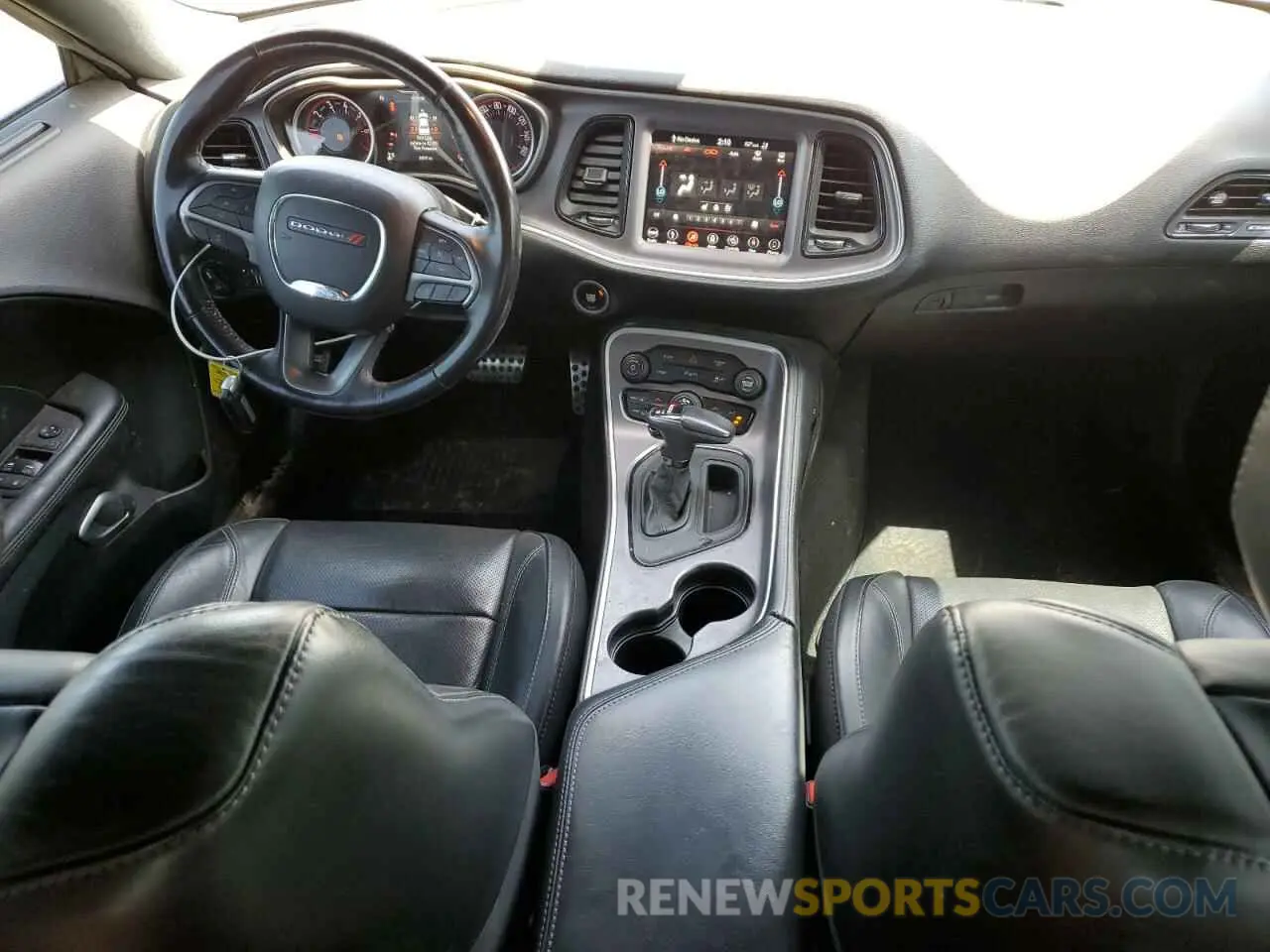 8 Photograph of a damaged car 2C3CDZAG4KH586996 DODGE CHALLENGER 2019
