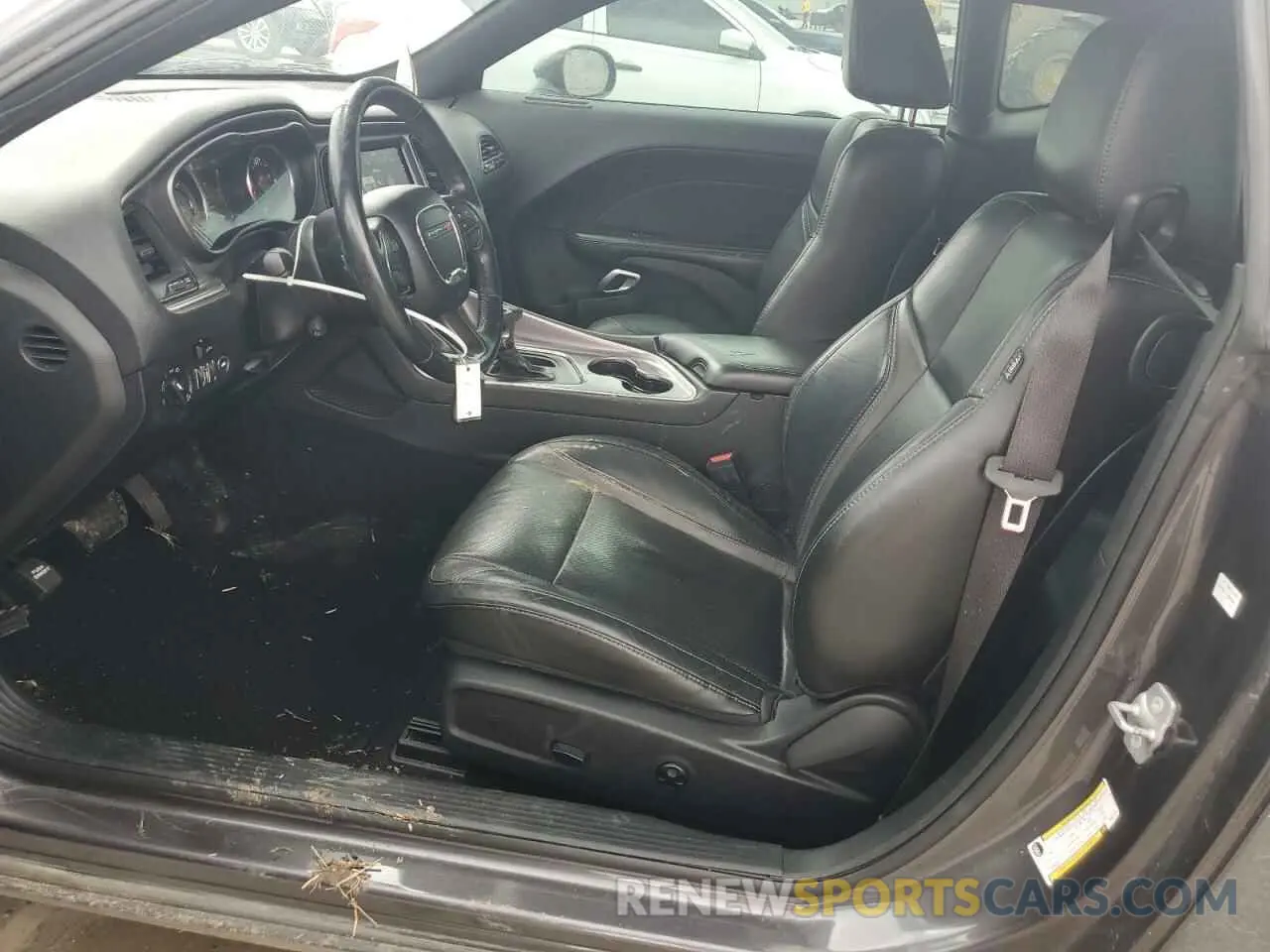 7 Photograph of a damaged car 2C3CDZAG4KH677704 DODGE CHALLENGER 2019