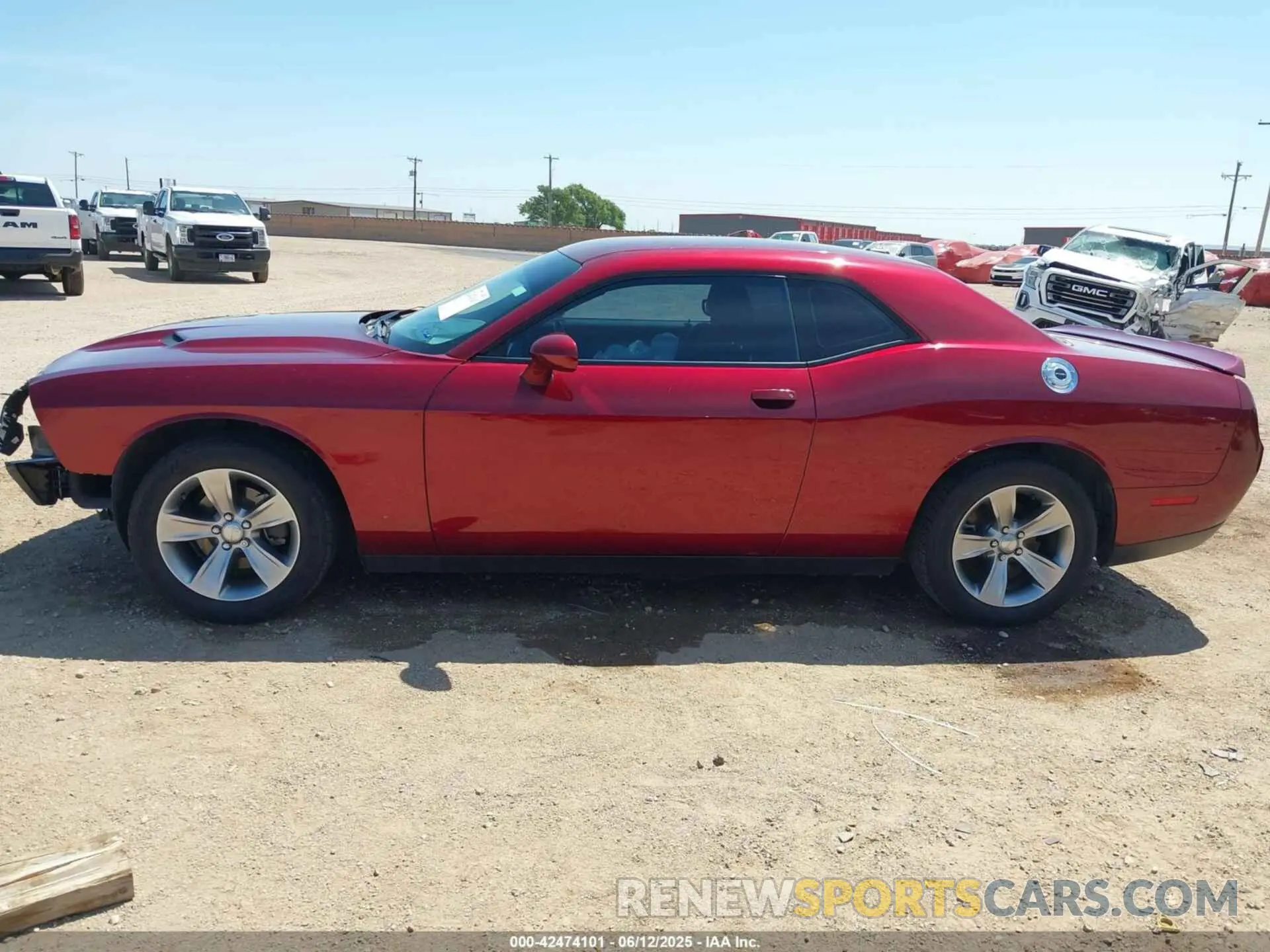 14 Photograph of a damaged car 2C3CDZAG4KH751610 DODGE CHALLENGER 2019