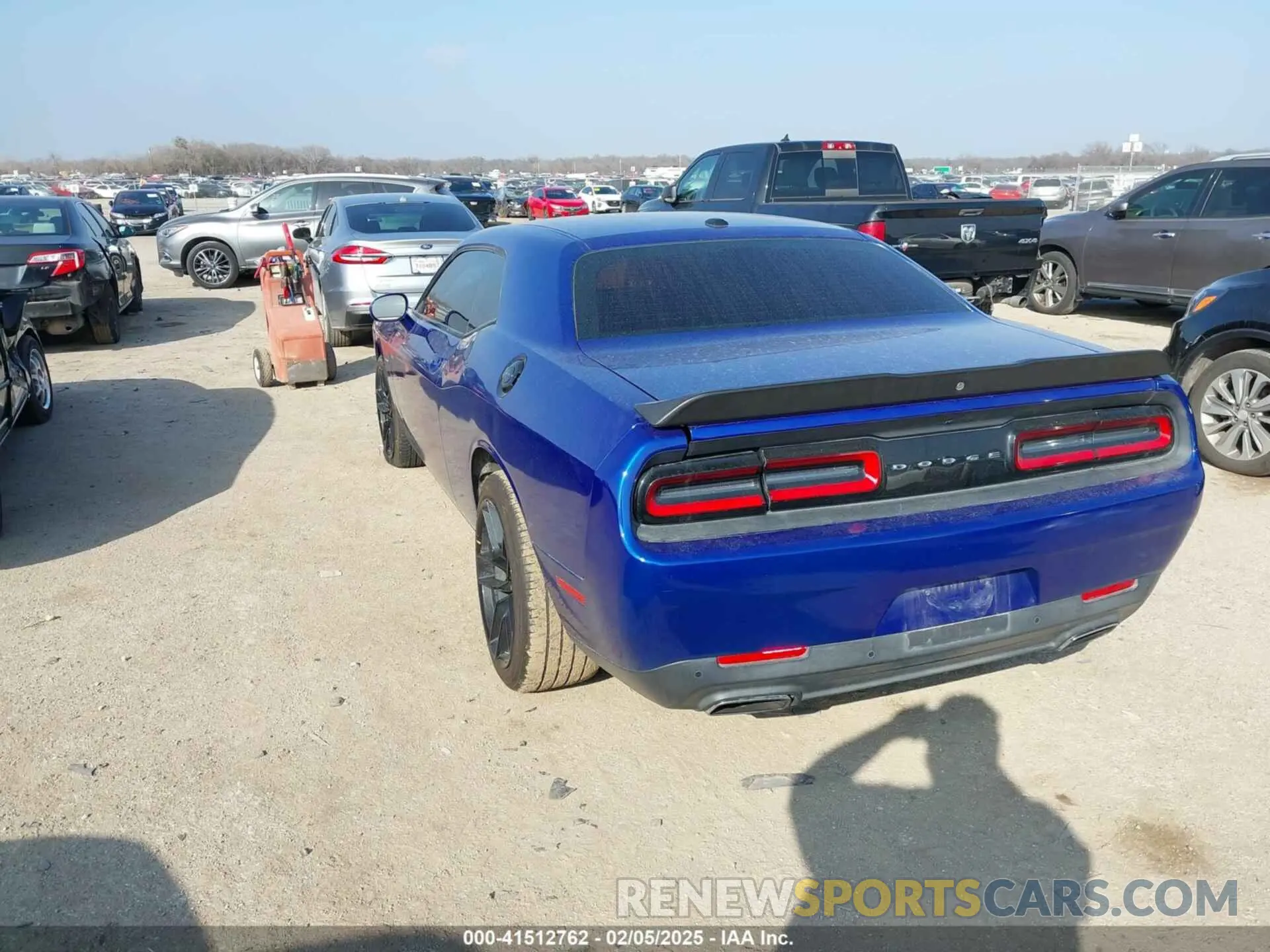3 Photograph of a damaged car 2C3CDZAG5KH668803 DODGE CHALLENGER 2019