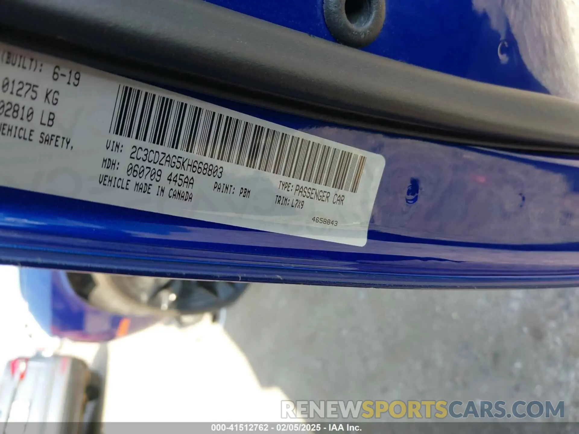 9 Photograph of a damaged car 2C3CDZAG5KH668803 DODGE CHALLENGER 2019