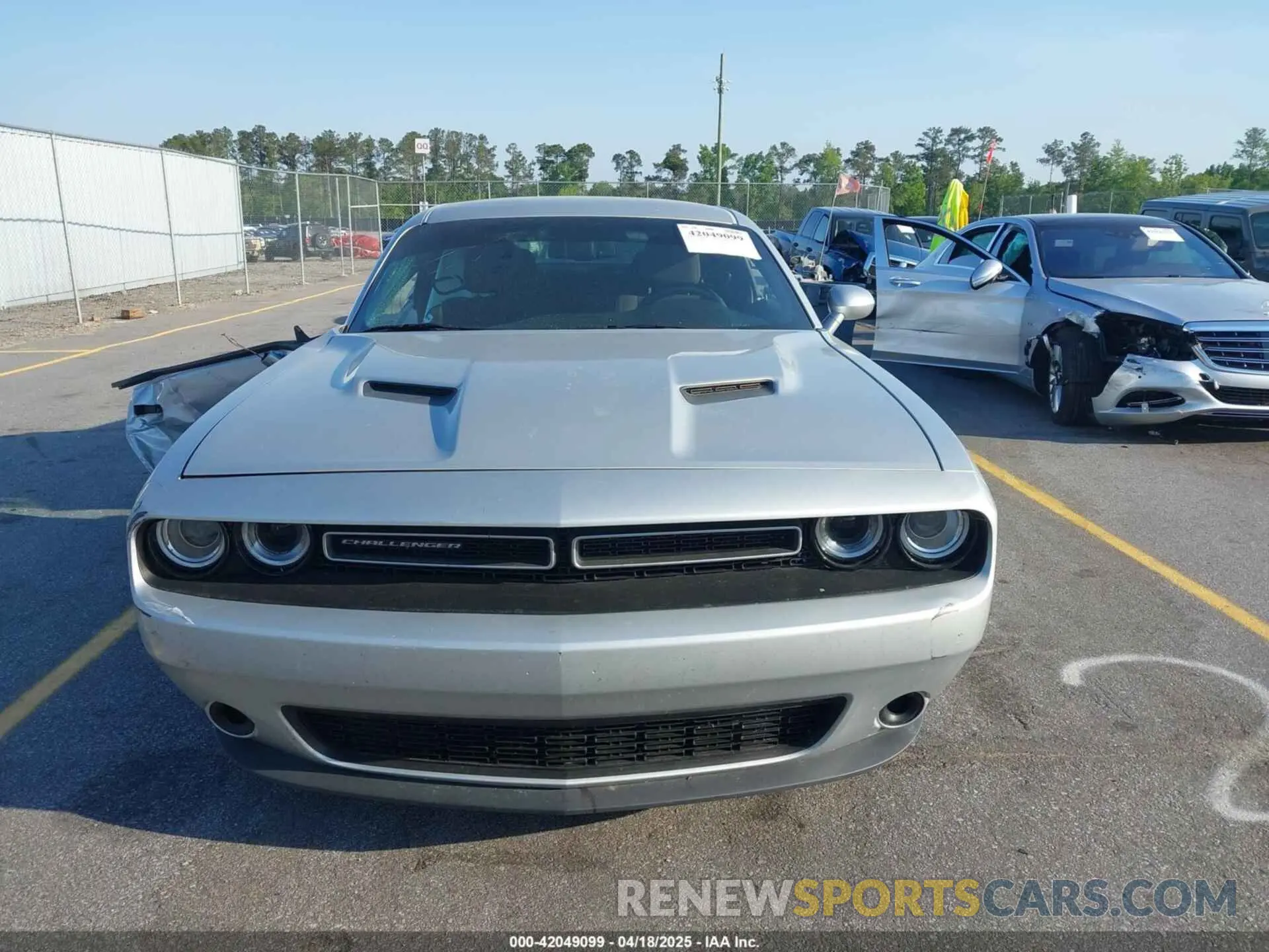 13 Photograph of a damaged car 2C3CDZAG6KH674268 DODGE CHALLENGER 2019