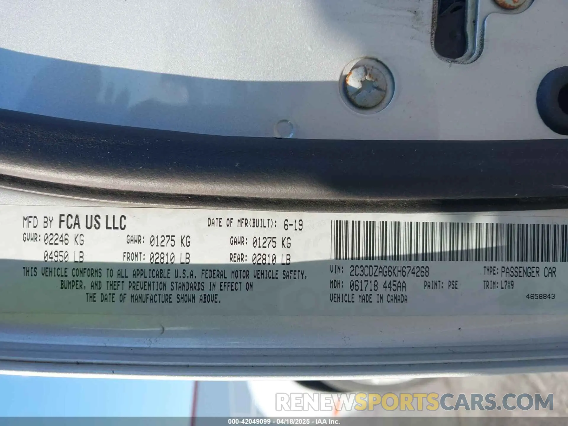 9 Photograph of a damaged car 2C3CDZAG6KH674268 DODGE CHALLENGER 2019