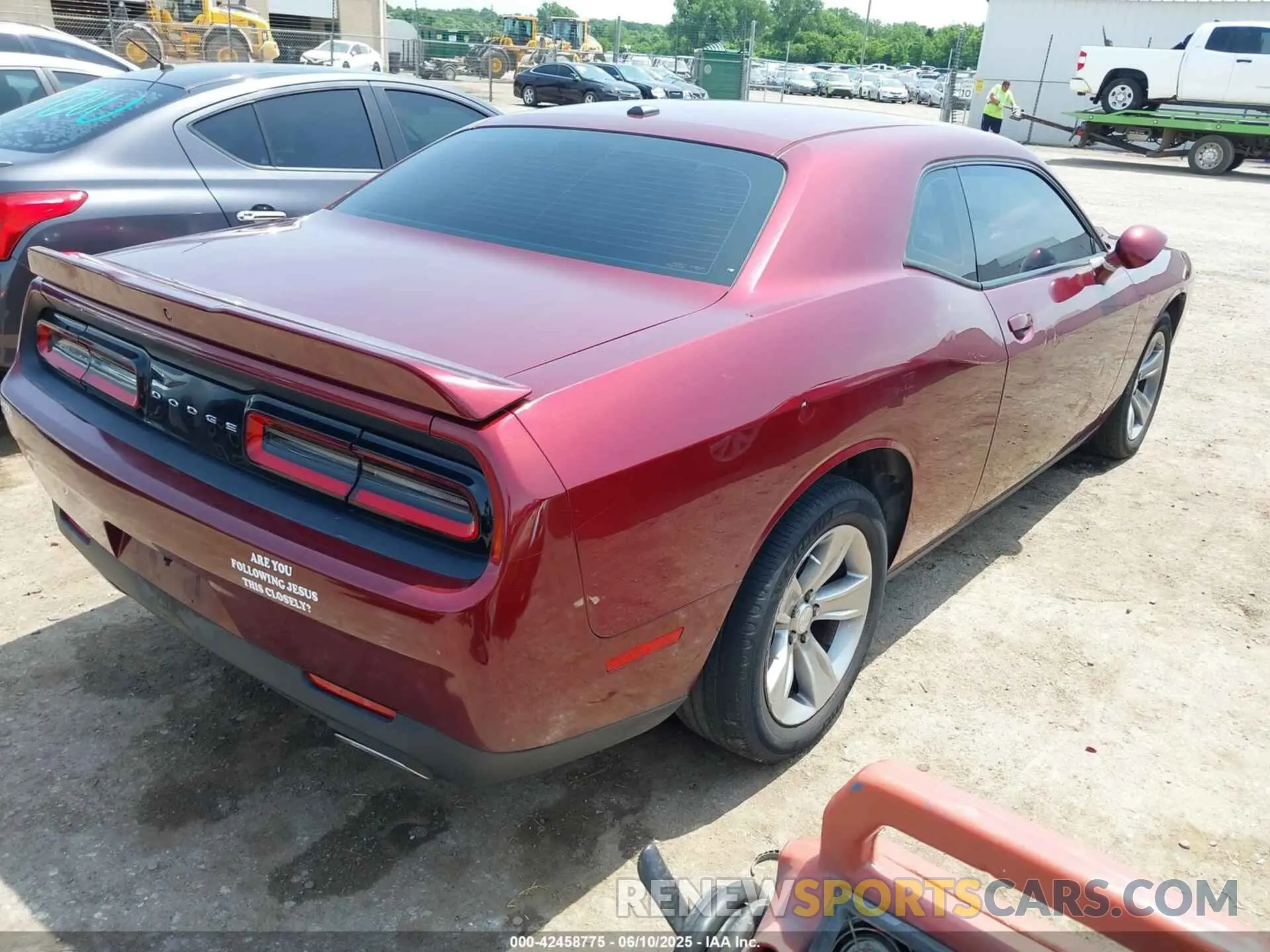 4 Photograph of a damaged car 2C3CDZAG7KH694366 DODGE CHALLENGER 2019