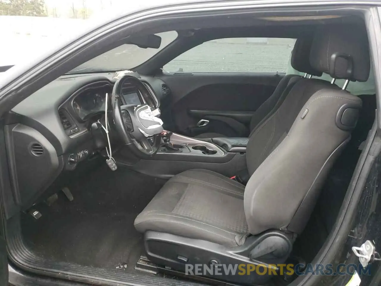 7 Photograph of a damaged car 2C3CDZAG9KH574343 DODGE CHALLENGER 2019