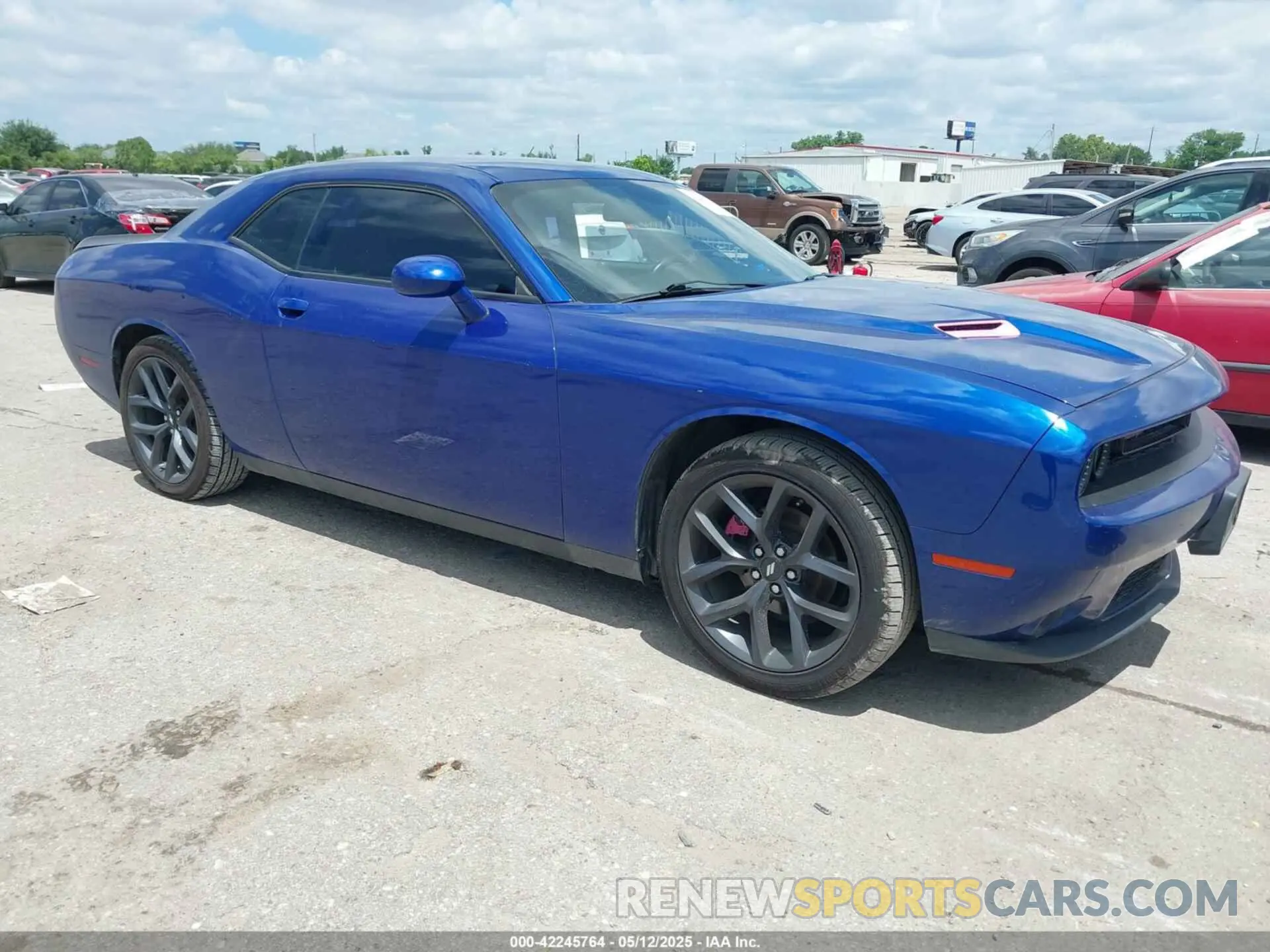 1 Photograph of a damaged car 2C3CDZAG9KH574892 DODGE CHALLENGER 2019