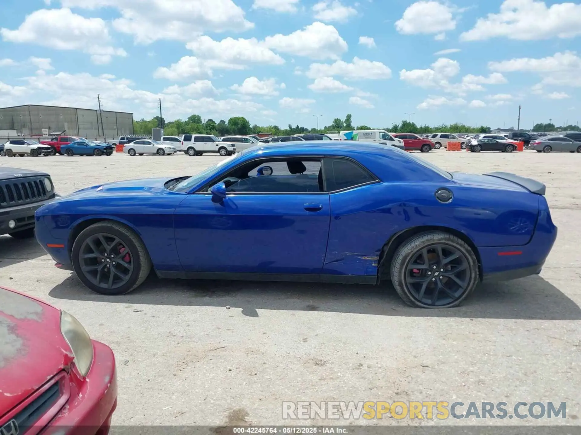 14 Photograph of a damaged car 2C3CDZAG9KH574892 DODGE CHALLENGER 2019