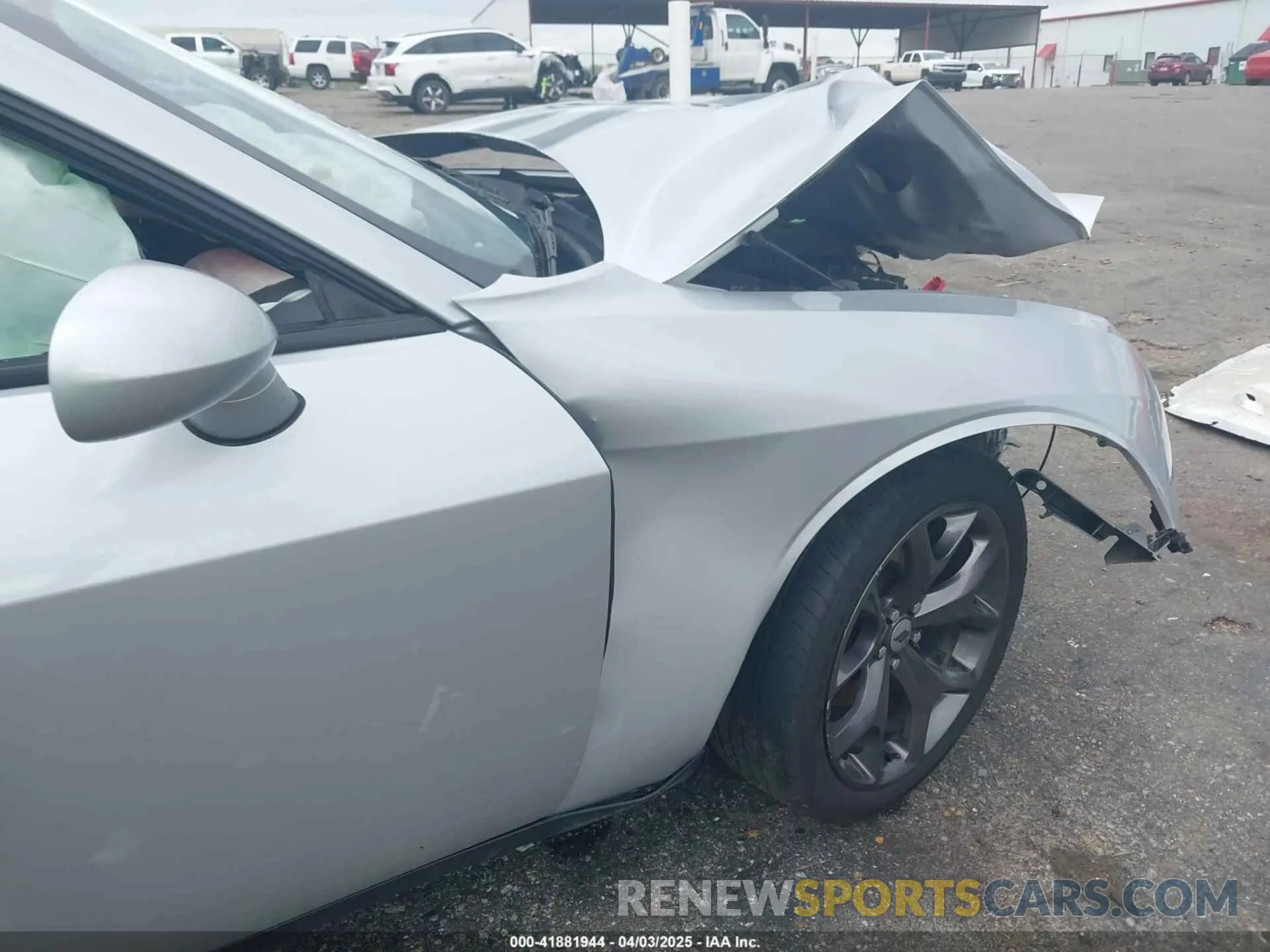 19 Photograph of a damaged car 2C3CDZAG9KH744703 DODGE CHALLENGER 2019