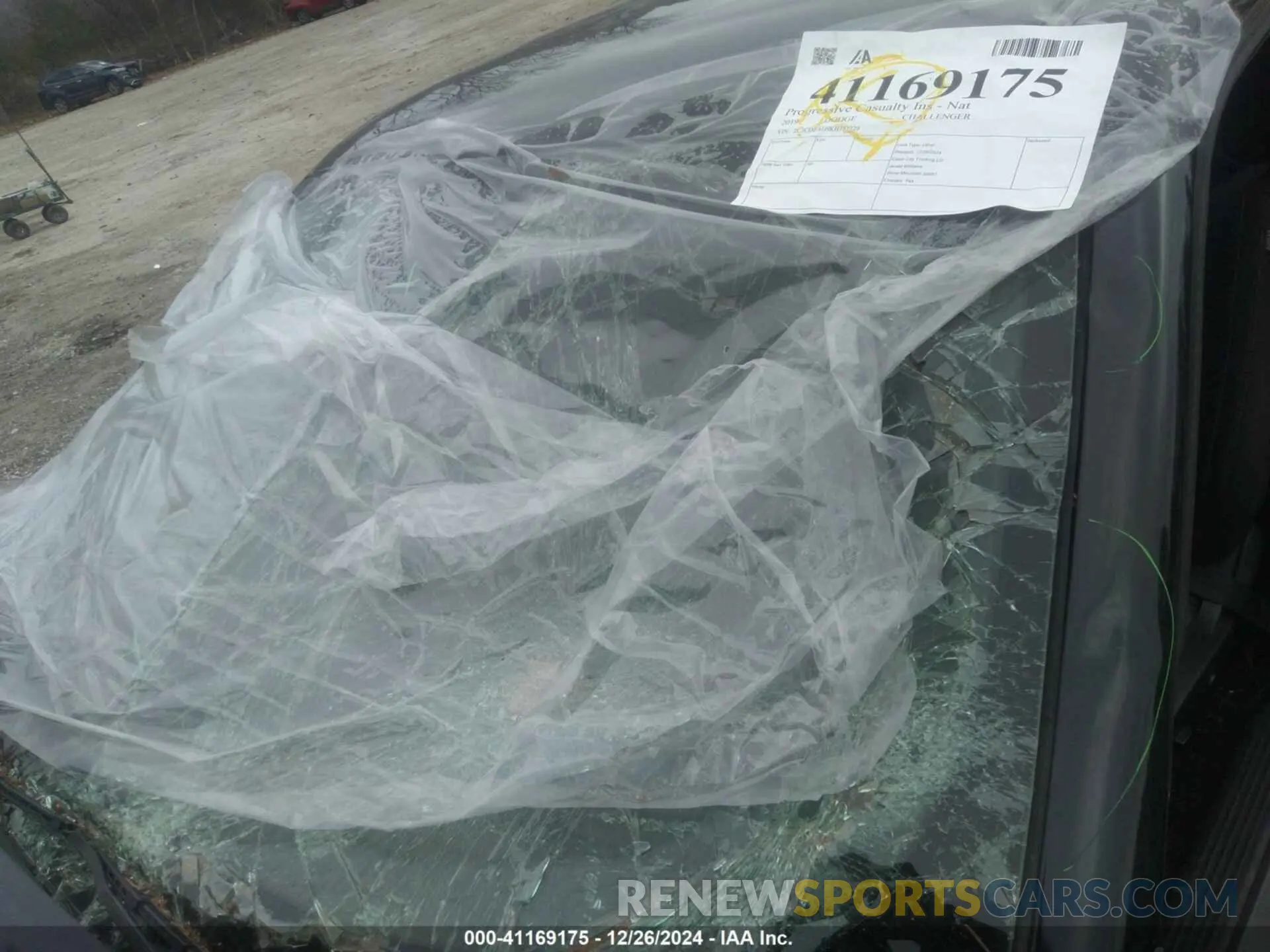 17 Photograph of a damaged car 2C3CDZAG9KH751229 DODGE CHALLENGER 2019