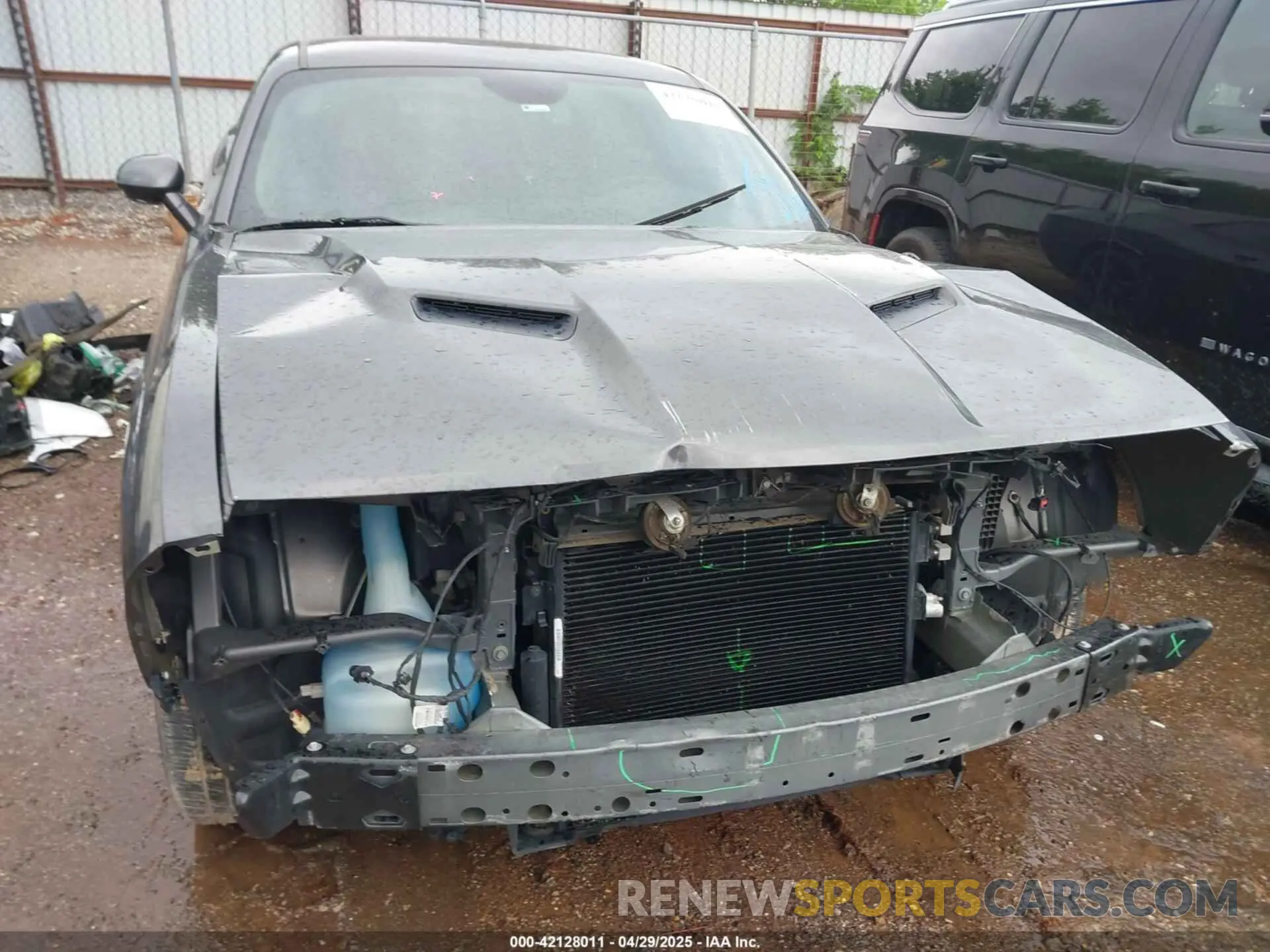 6 Photograph of a damaged car 2C3CDZAGXKH500459 DODGE CHALLENGER 2019