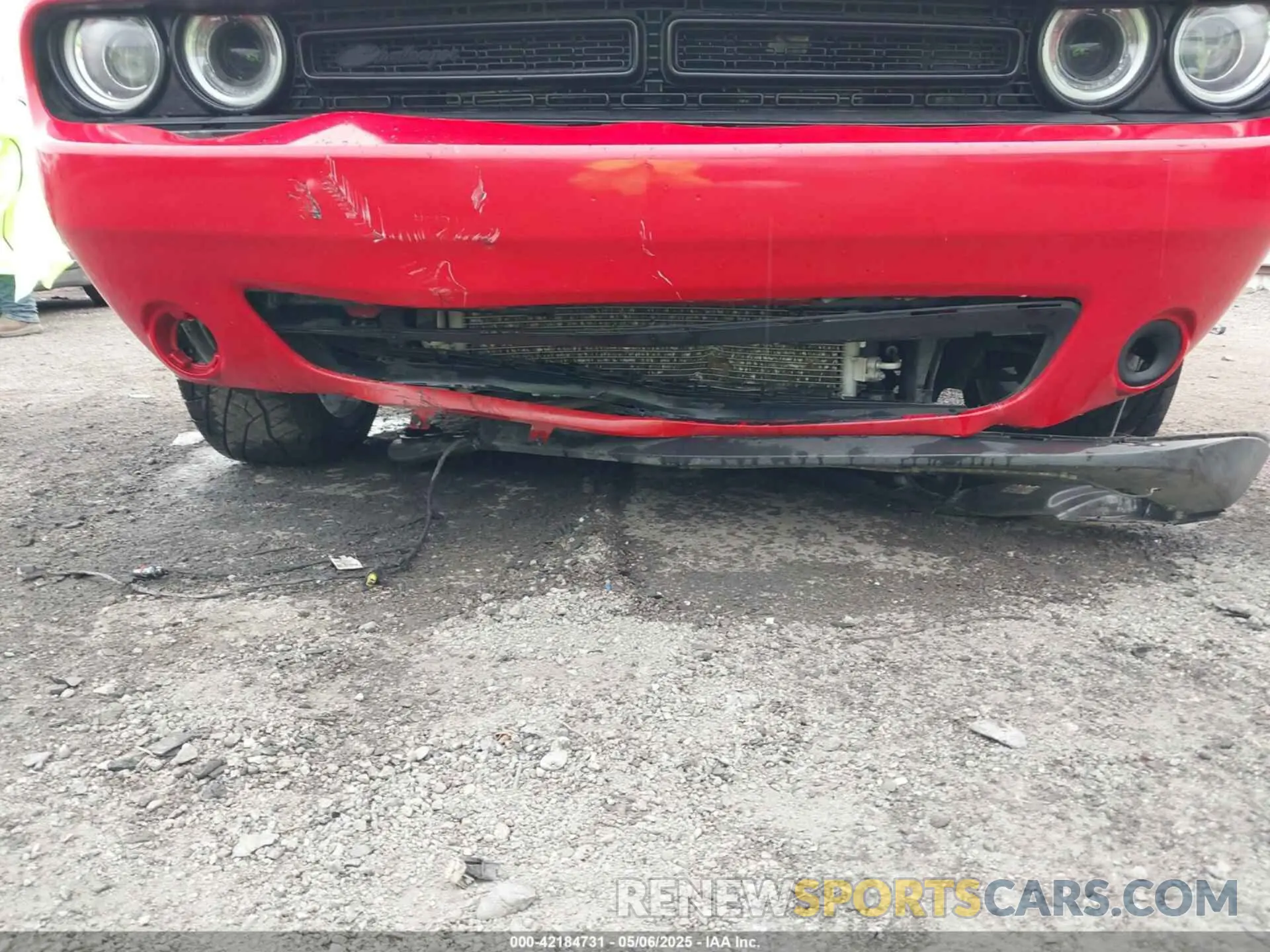 6 Photograph of a damaged car 2C3CDZAGXKH503877 DODGE CHALLENGER 2019