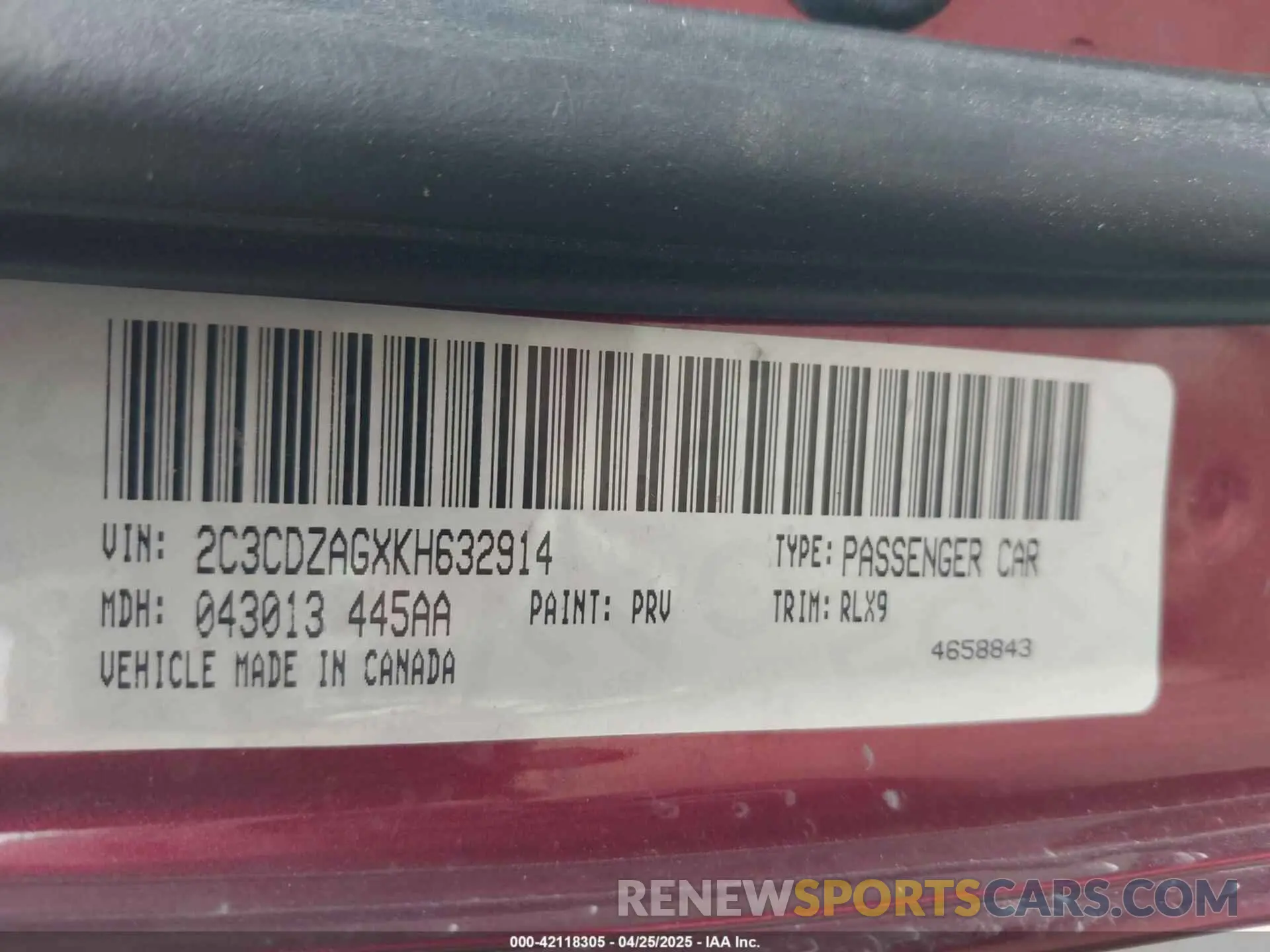 9 Photograph of a damaged car 2C3CDZAGXKH632914 DODGE CHALLENGER 2019