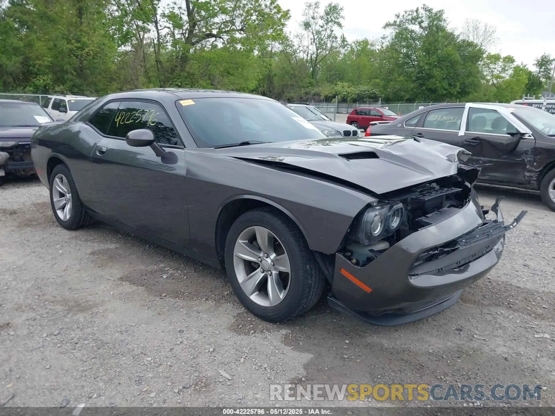 1 Photograph of a damaged car 2C3CDZAGXKH694457 DODGE CHALLENGER 2019