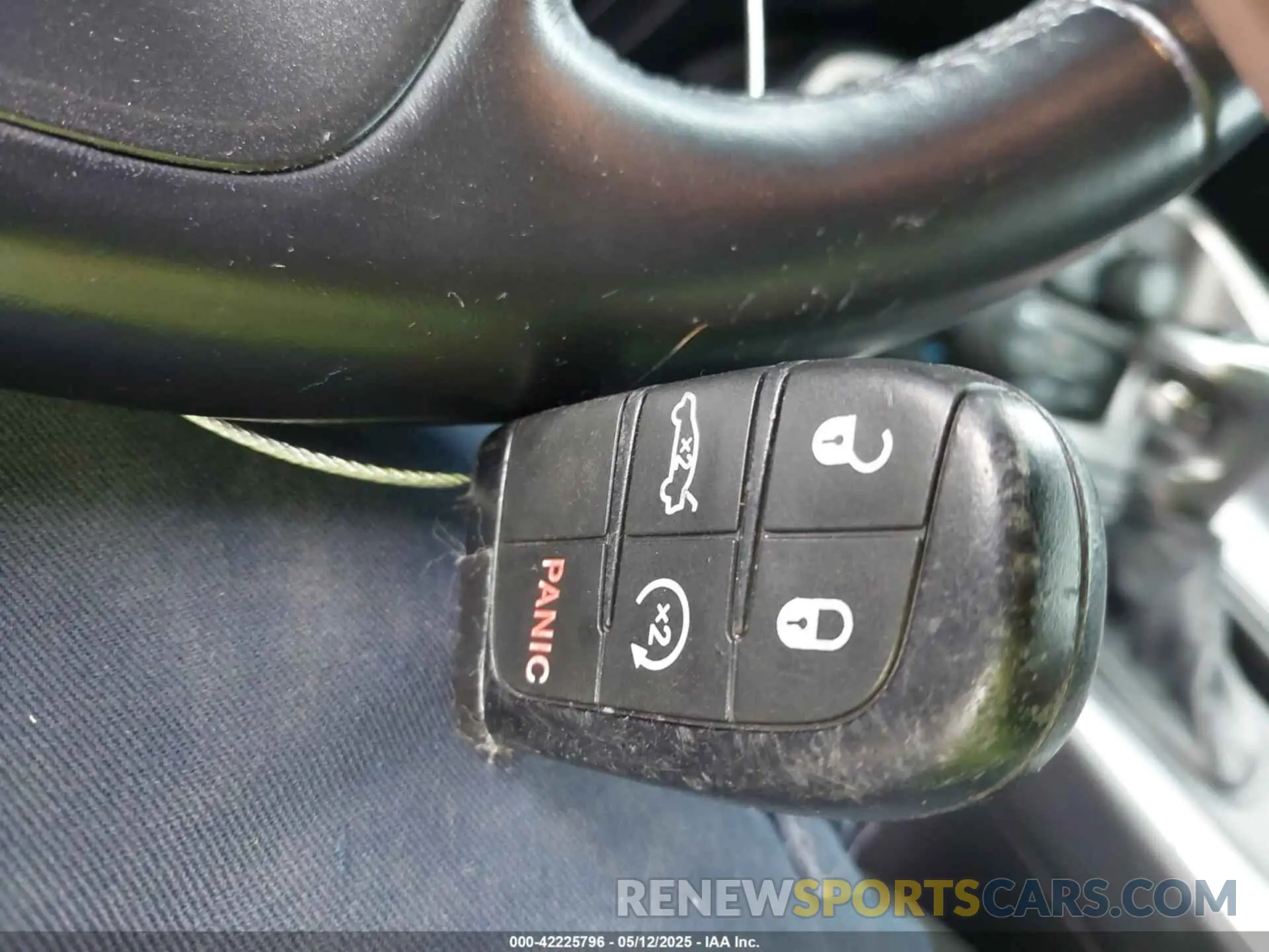 11 Photograph of a damaged car 2C3CDZAGXKH694457 DODGE CHALLENGER 2019