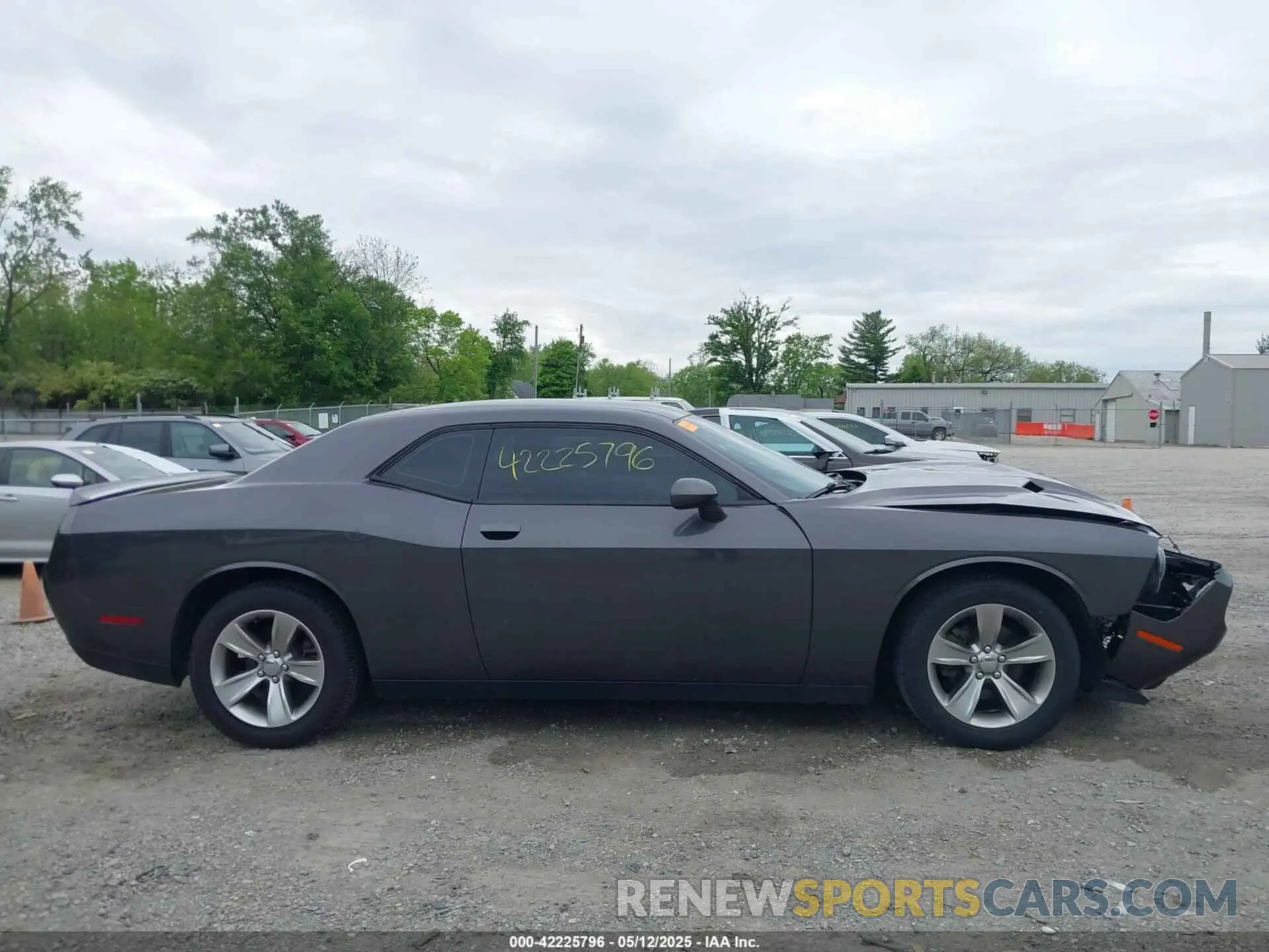 14 Photograph of a damaged car 2C3CDZAGXKH694457 DODGE CHALLENGER 2019