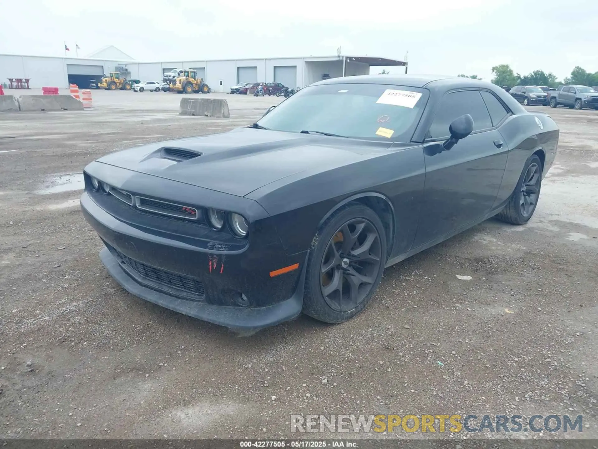 2 Photograph of a damaged car 2C3CDZBT0KH531389 DODGE CHALLENGER 2019