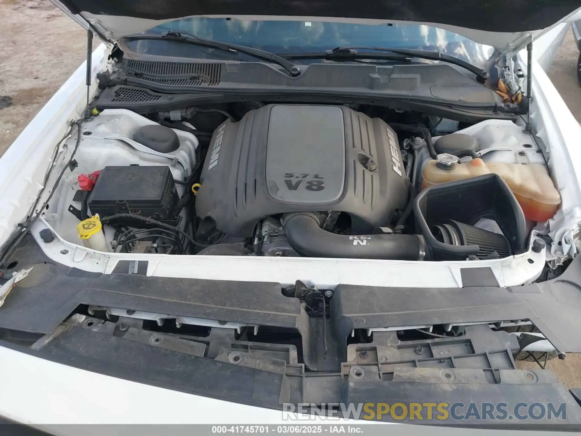 10 Photograph of a damaged car 2C3CDZBT0KH642203 DODGE CHALLENGER 2019