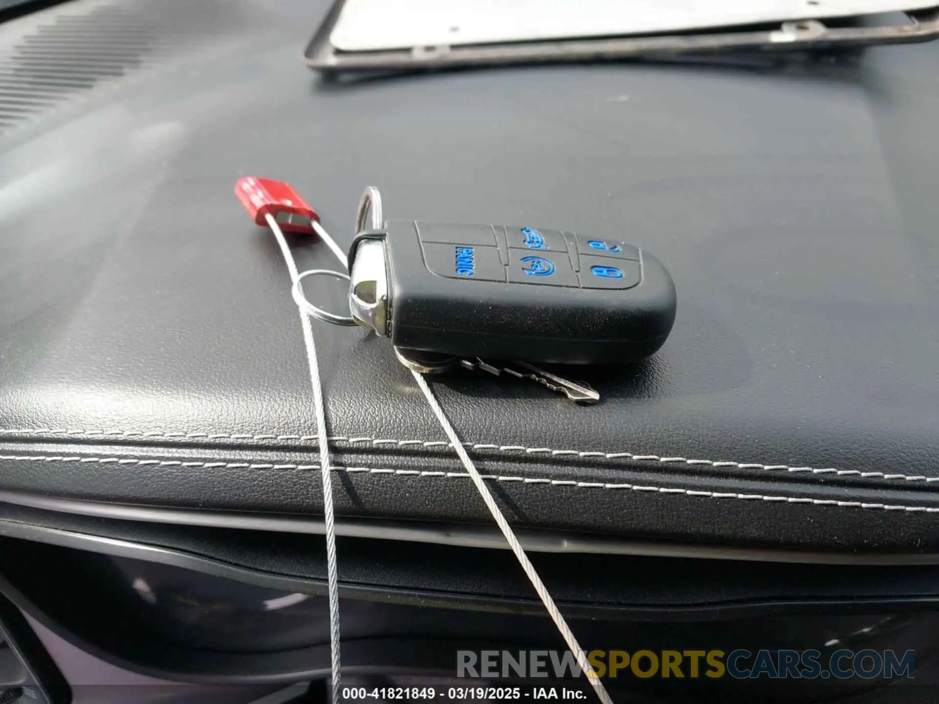 11 Photograph of a damaged car 2C3CDZBT1KH521101 DODGE CHALLENGER 2019