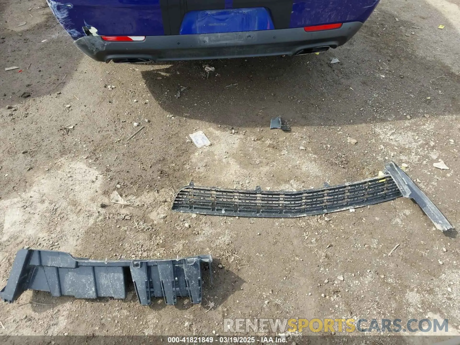 12 Photograph of a damaged car 2C3CDZBT1KH521101 DODGE CHALLENGER 2019