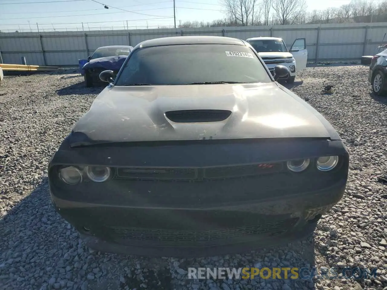 5 Photograph of a damaged car 2C3CDZBT1KH737496 DODGE CHALLENGER 2019
