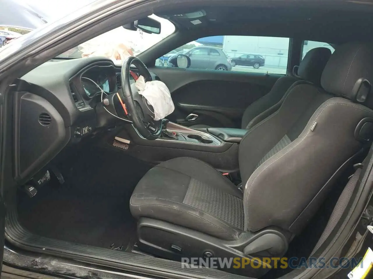 7 Photograph of a damaged car 2C3CDZBT2KH724319 DODGE CHALLENGER 2019