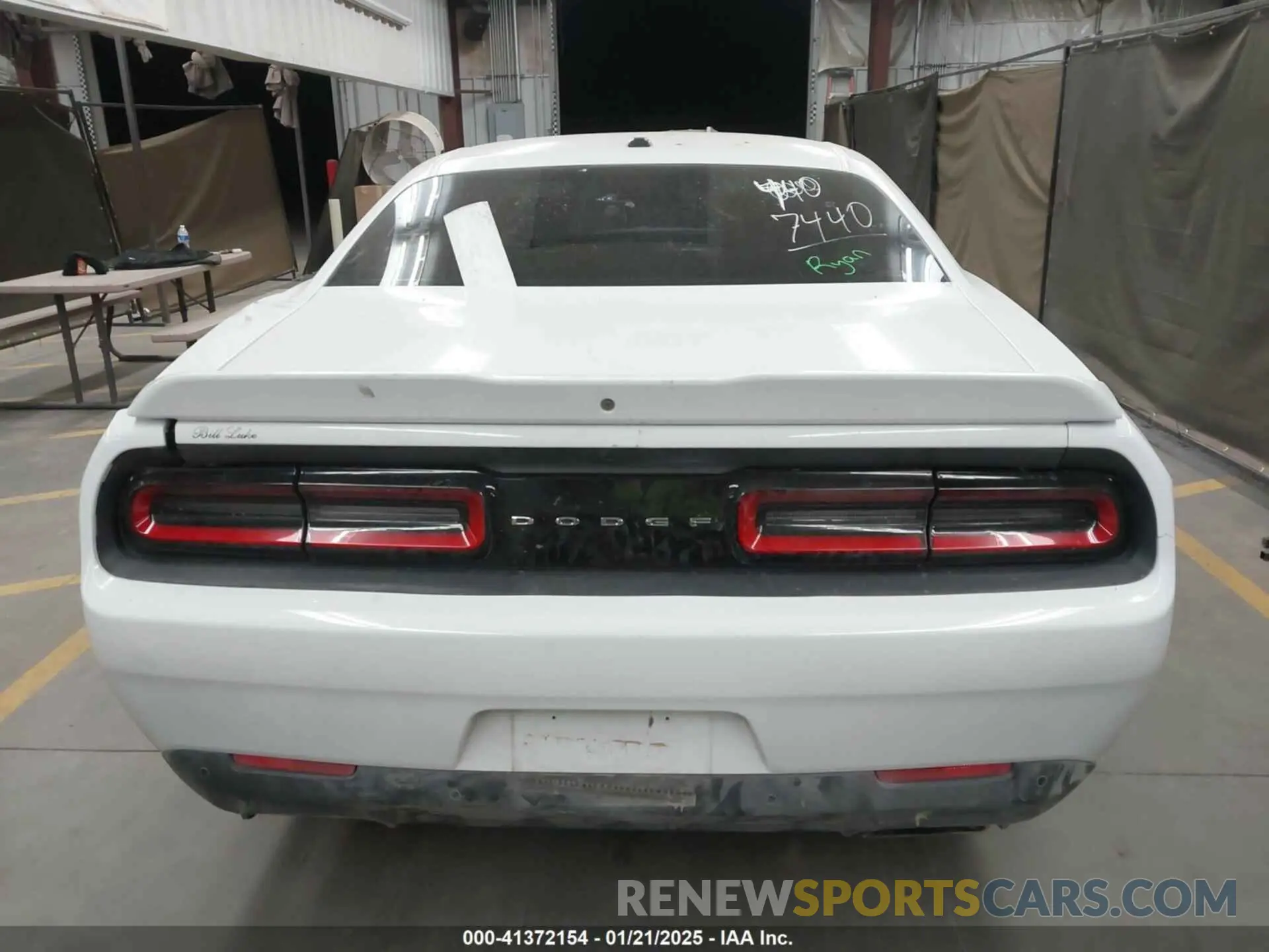 16 Фотография поврежденного автомобиля 2C3CDZBT5KH573606 DODGE CHALLENGER 2019
