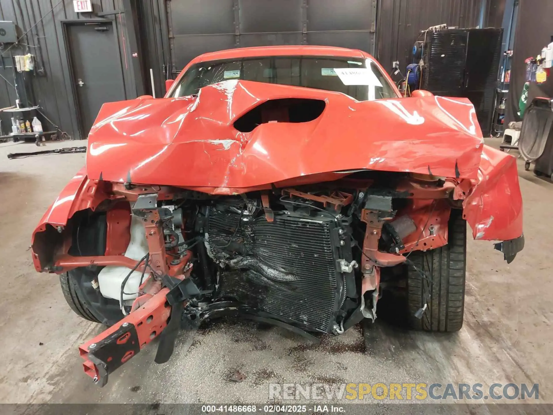 13 Photograph of a damaged car 2C3CDZBT5KH587439 DODGE CHALLENGER 2019