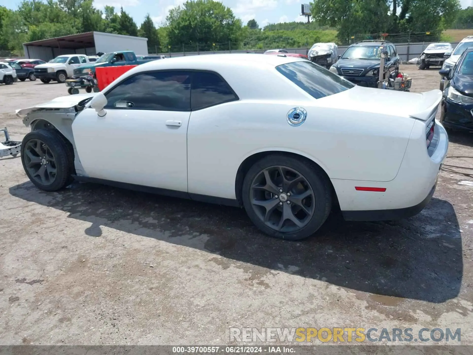 15 Photograph of a damaged car 2C3CDZBT5KH642195 DODGE CHALLENGER 2019